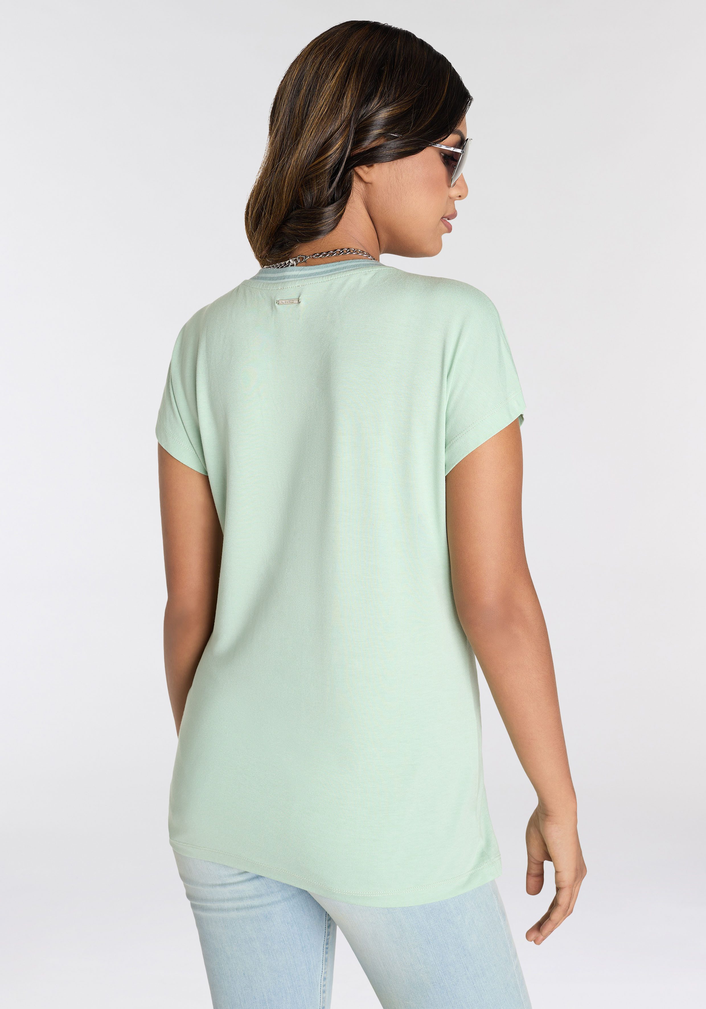 Laura Scott T-shirt met sportieve v-hals