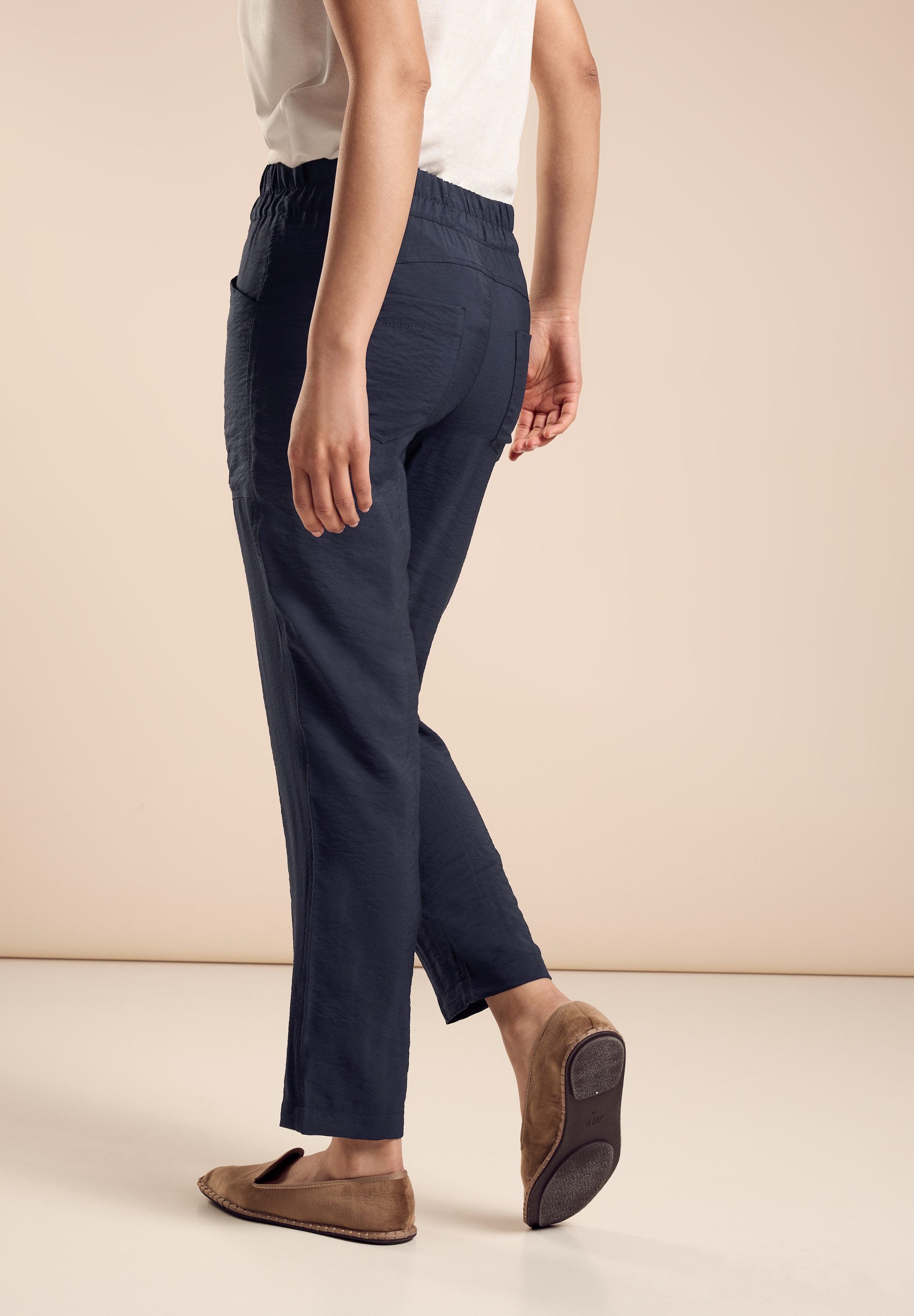 STREET ONE Joggingbroek met een dubbele knoopsluiting