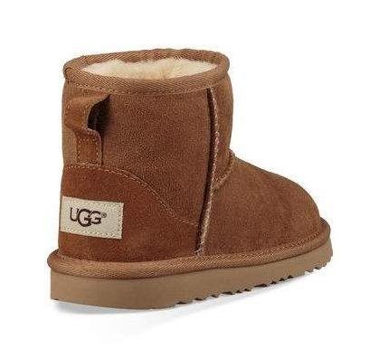 UGG Winterlaarzen Classic Mini 2 Slip-on boot, casual boot in hoogwaardige twinface-stijl