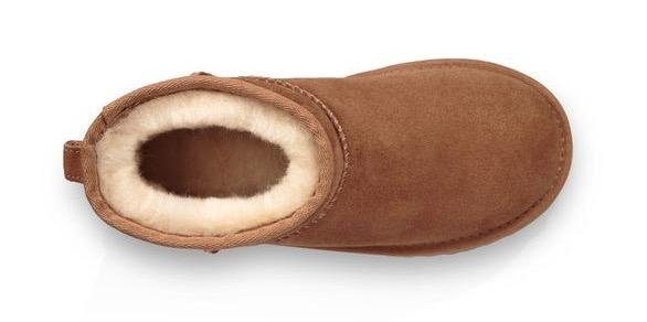UGG Winterlaarzen Classic Mini 2 Slip-on boot, casual boot in hoogwaardige twinface-stijl