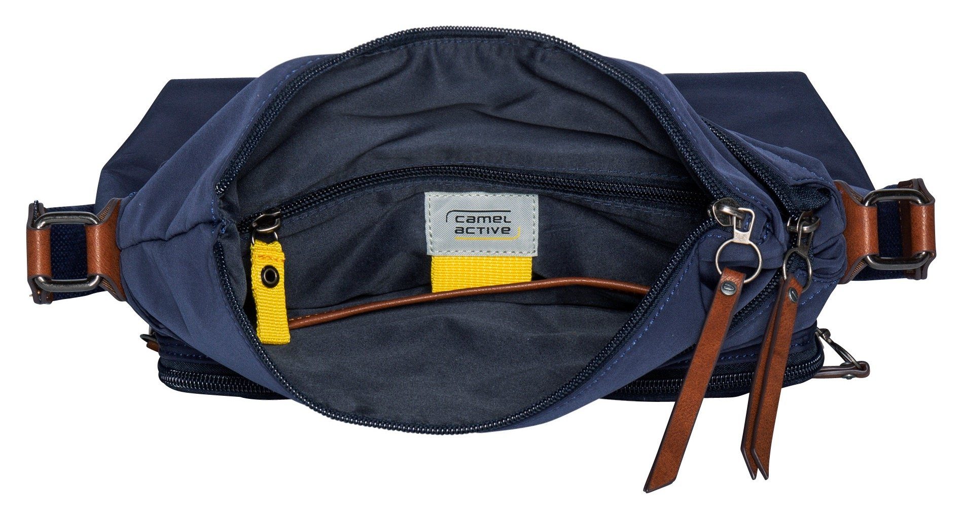 camel active Schoudertas Sky van licht robuust nylon met imitatieleer-applicaties, een blikvanger