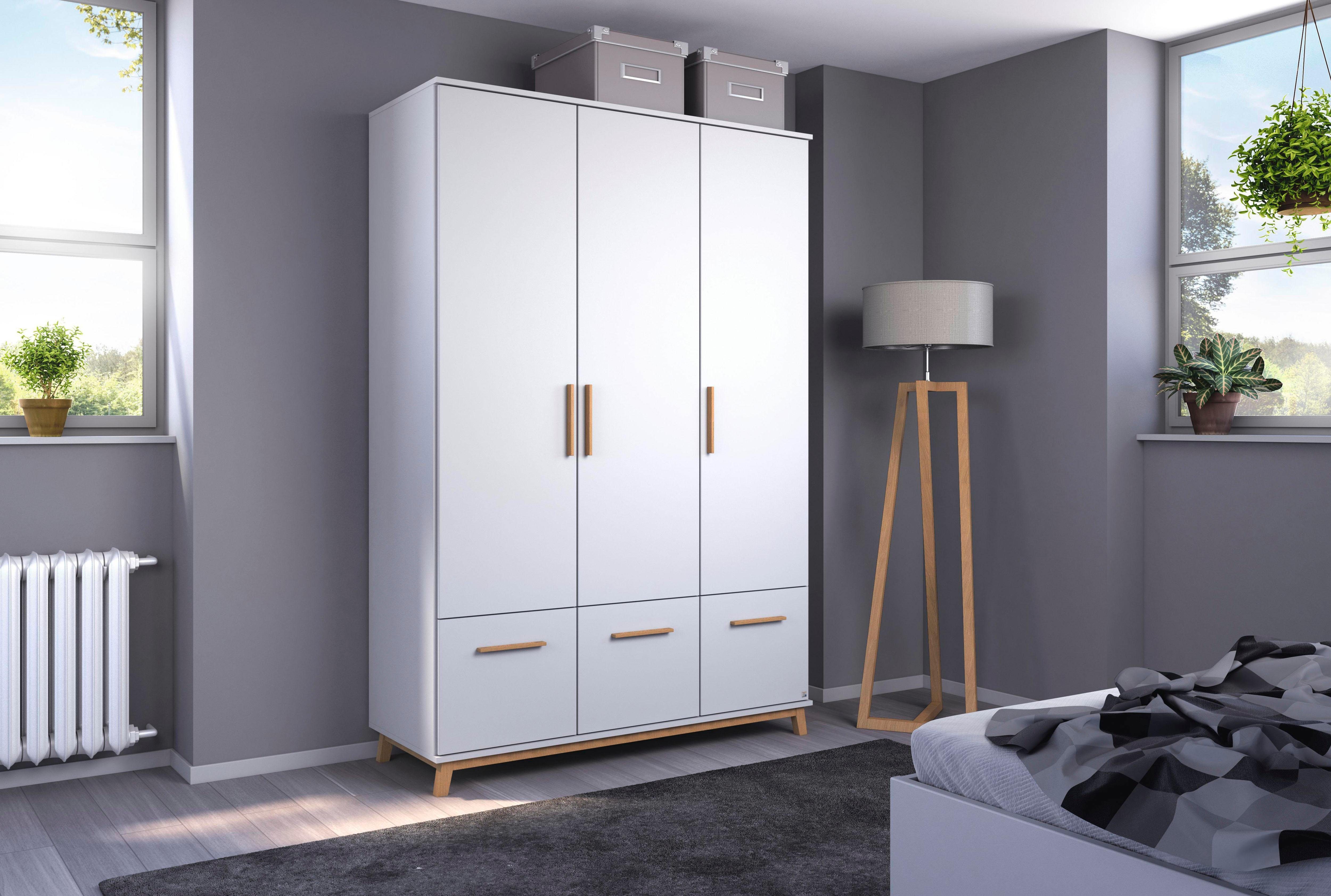 rauch Draaideurkast Carlsson kledingkasten maat 136 cm x 203 cm x 53 cm wit