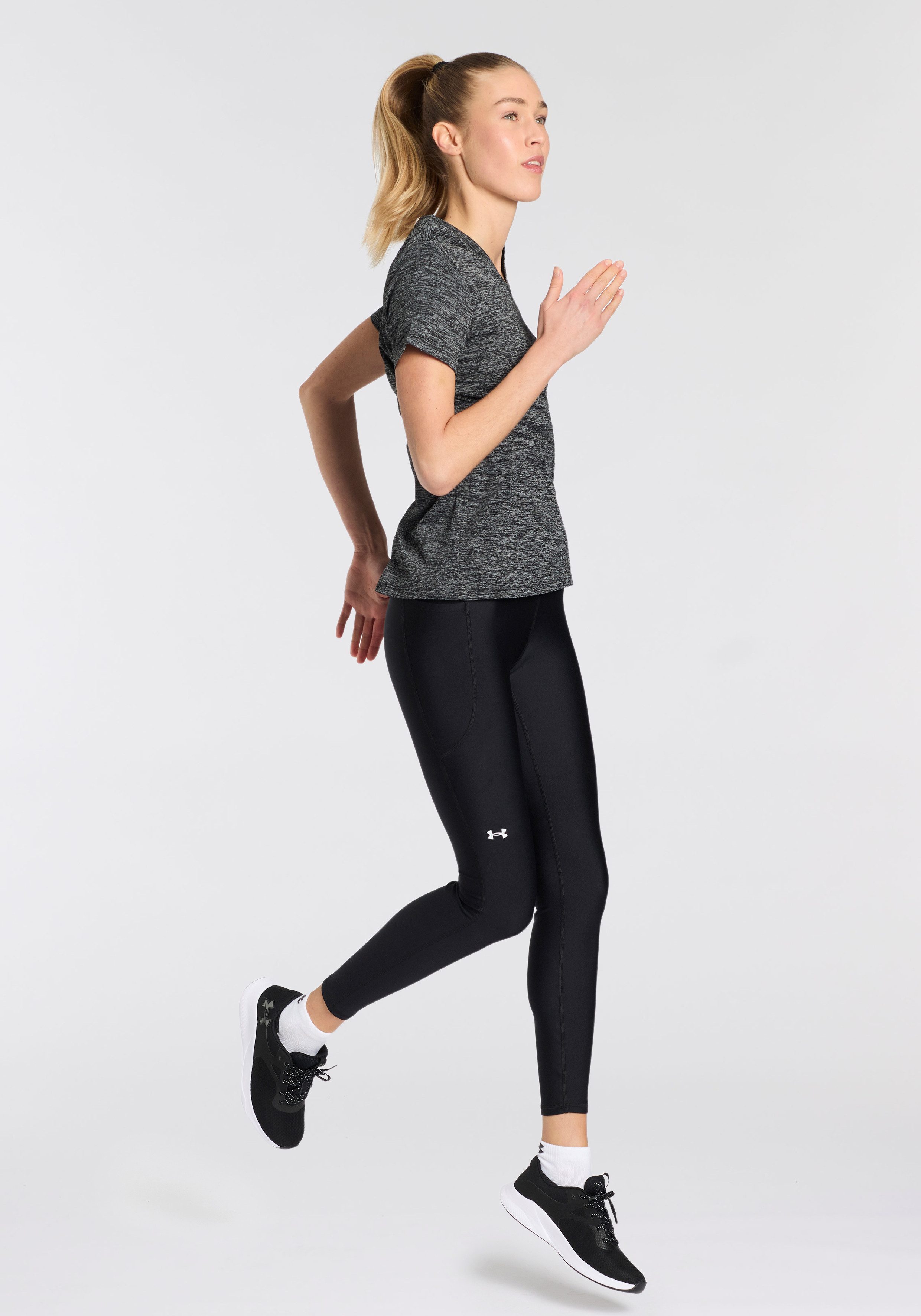 Under Armour® Sport-bh HeatGear® Perfect voor de warme dagen. Houdt je koel en droog.