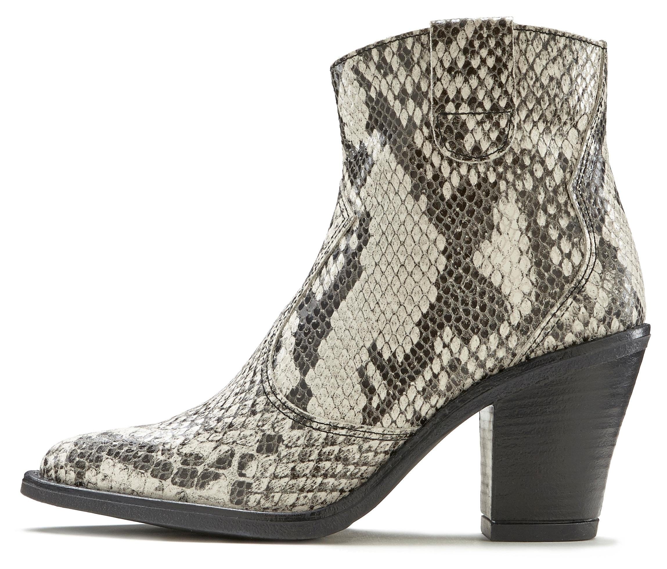 Lascana Laarsjes van leer met trendy stempeldruk in slangen-look koop je  bij | OTTO