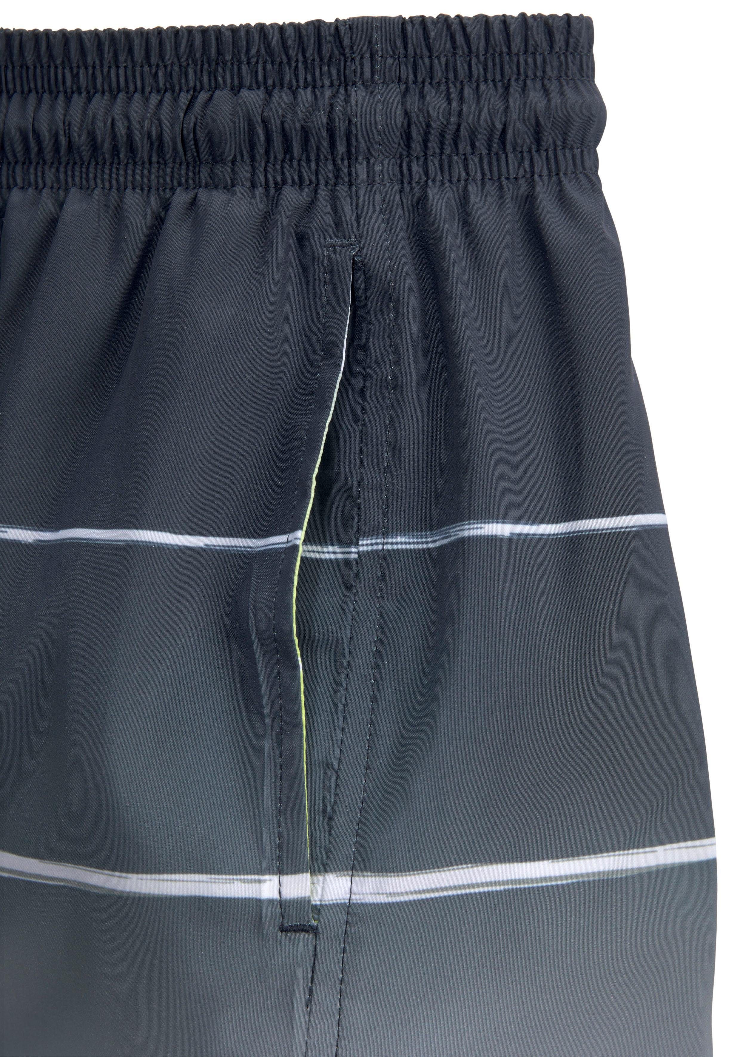 Bench. Zwemshort Sunset met trendy streepverloop