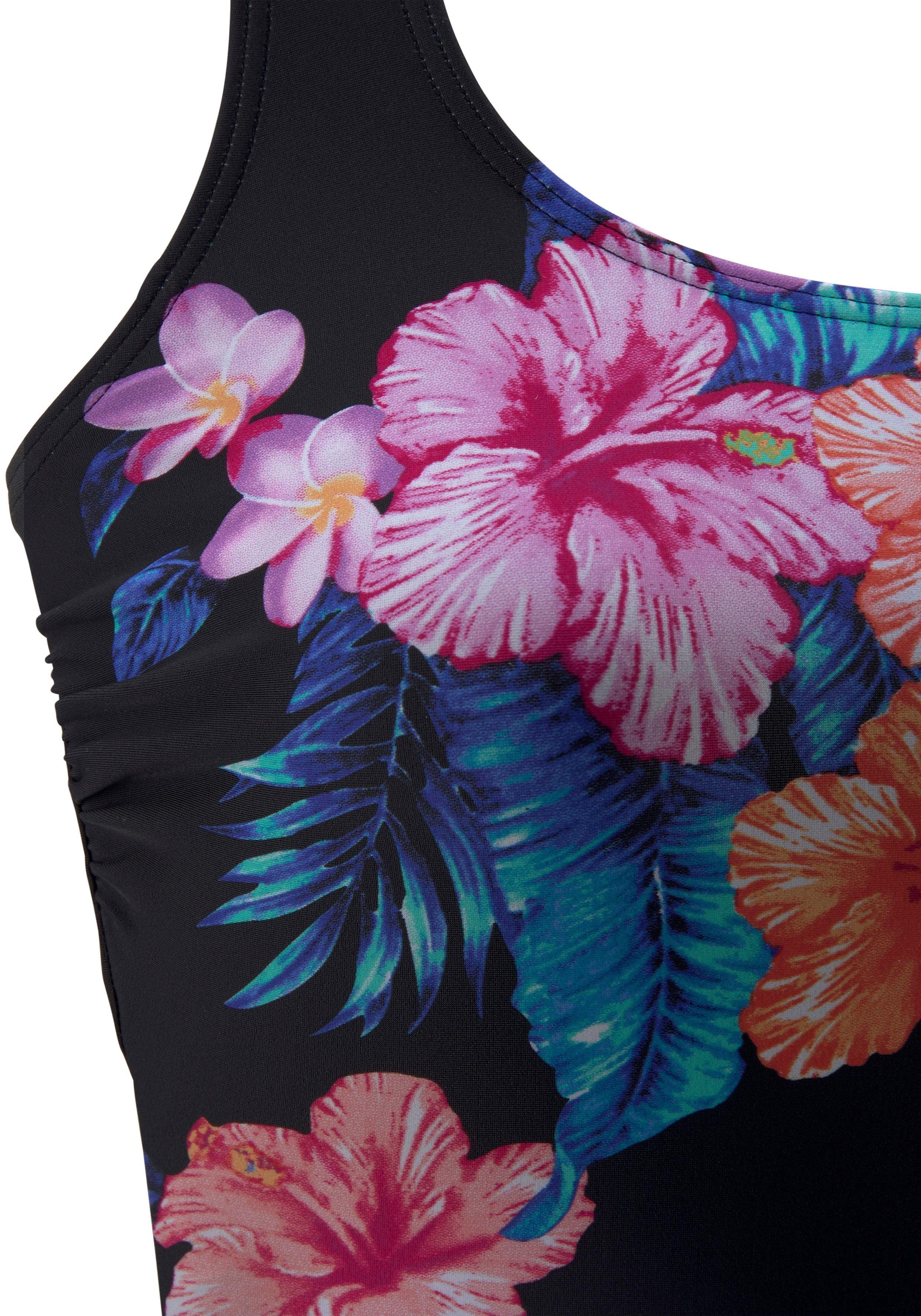 Lascana Badpak met elegante plooi en modellerend effect