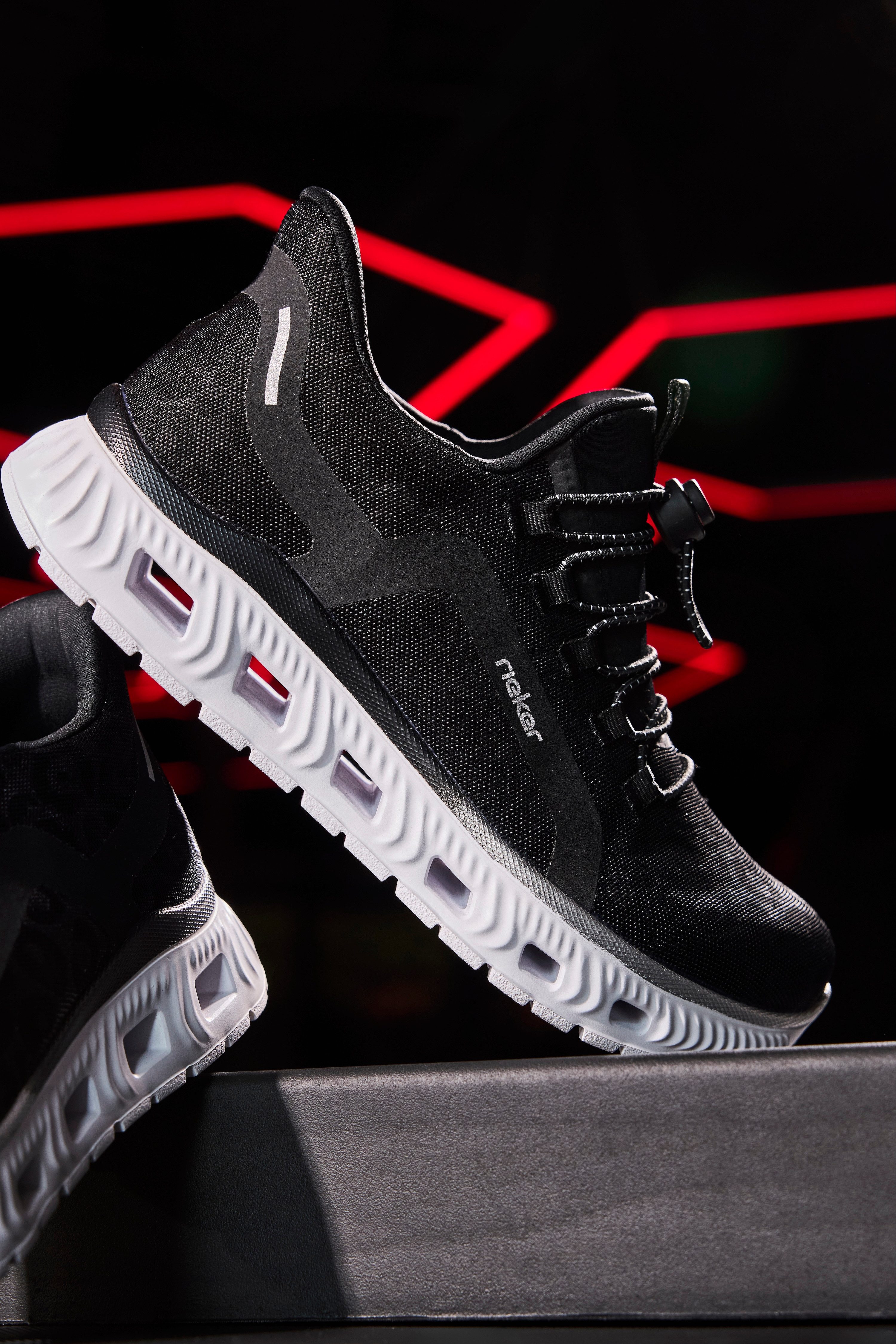 RIEKER Sport Slip-on sneakers , vrijetijdssneaker, instapschoen in leeuw-look, met memosoft binnenzool