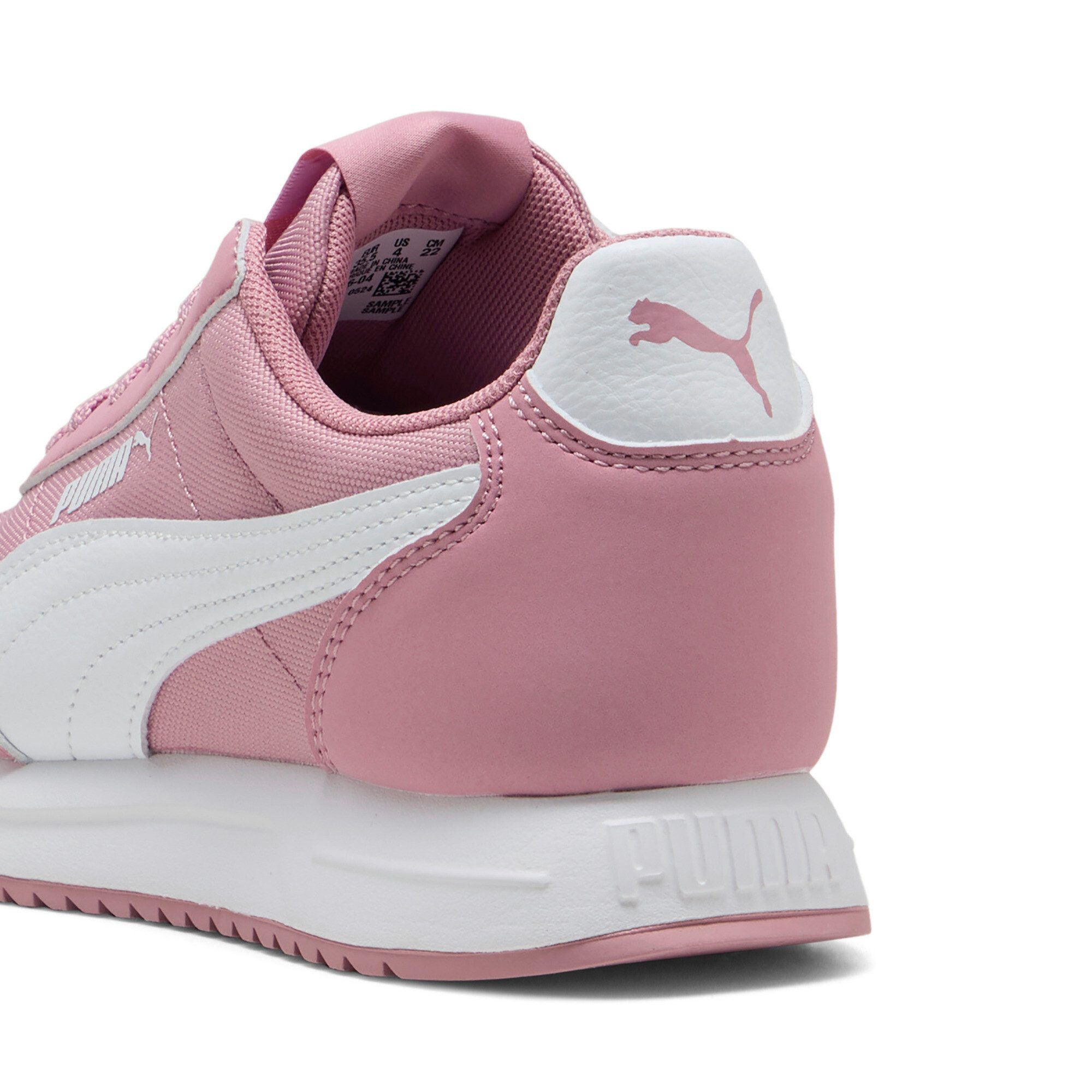 PUMA Sneakers