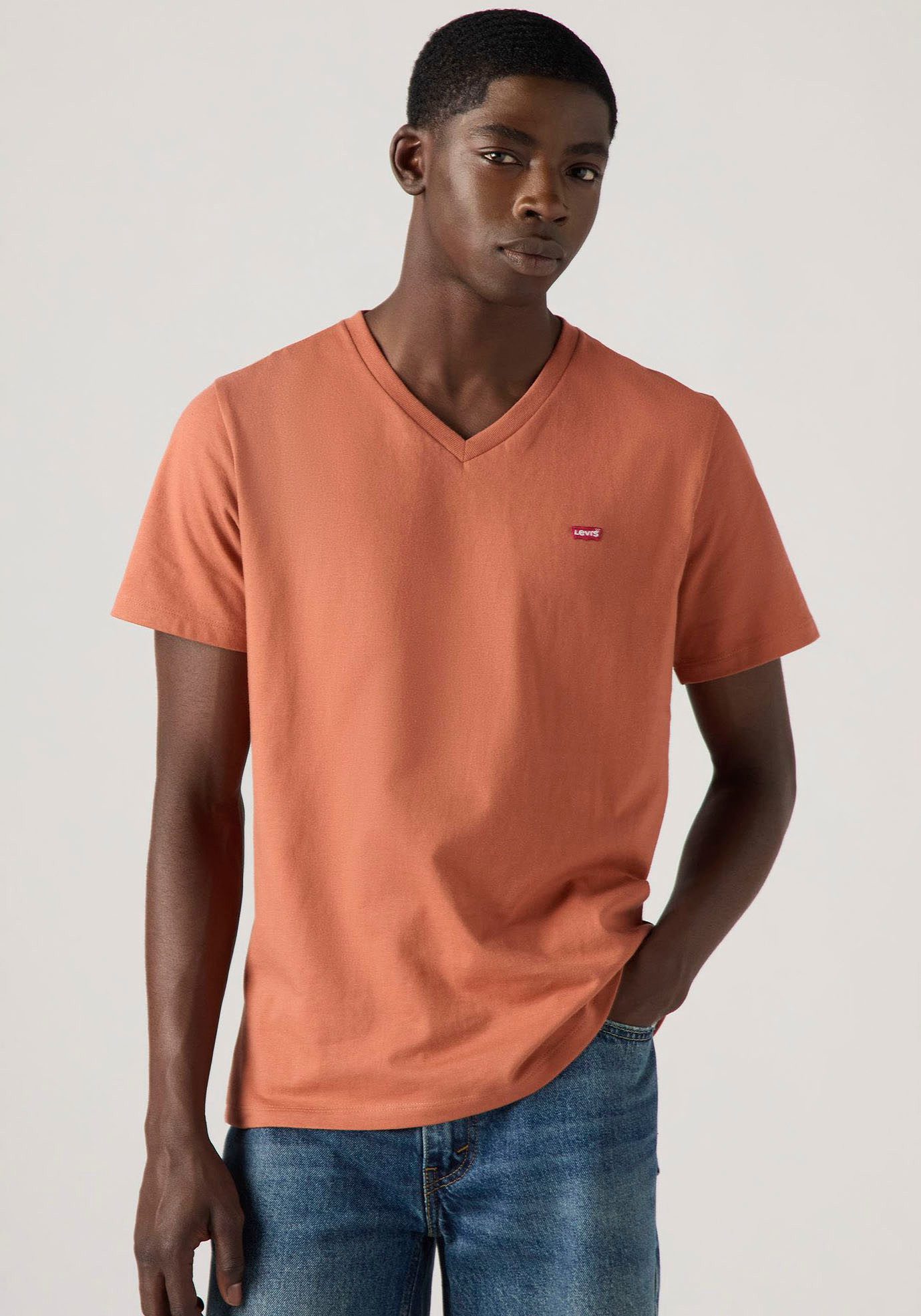 Levi's Shirt met V-hals LE ORIGINAL HM VNECK heren v-hals maat M rood