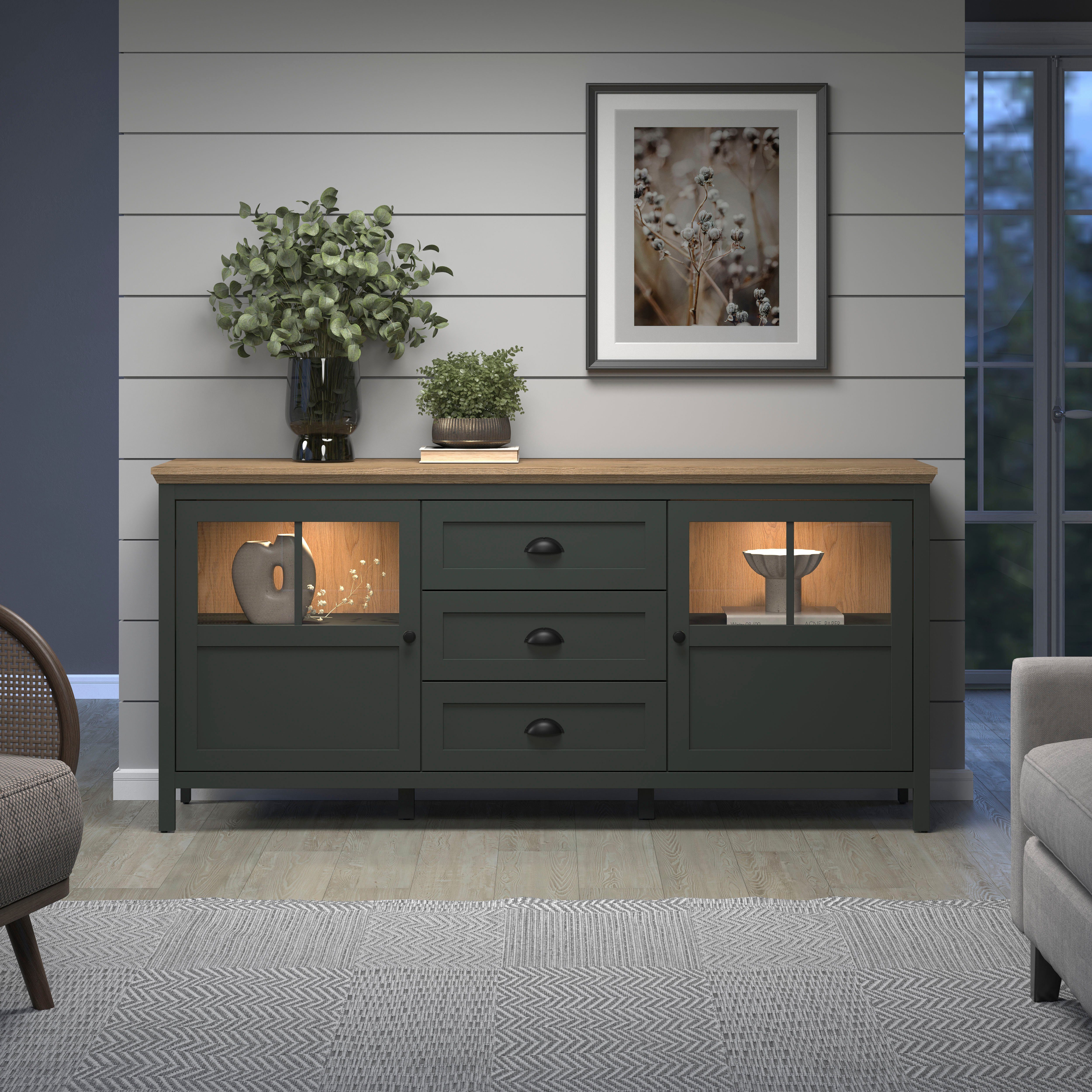 Home affaire Dressoir Vienna Commode in landhuisstijl met schelpenhandgrepen en glazen deuren