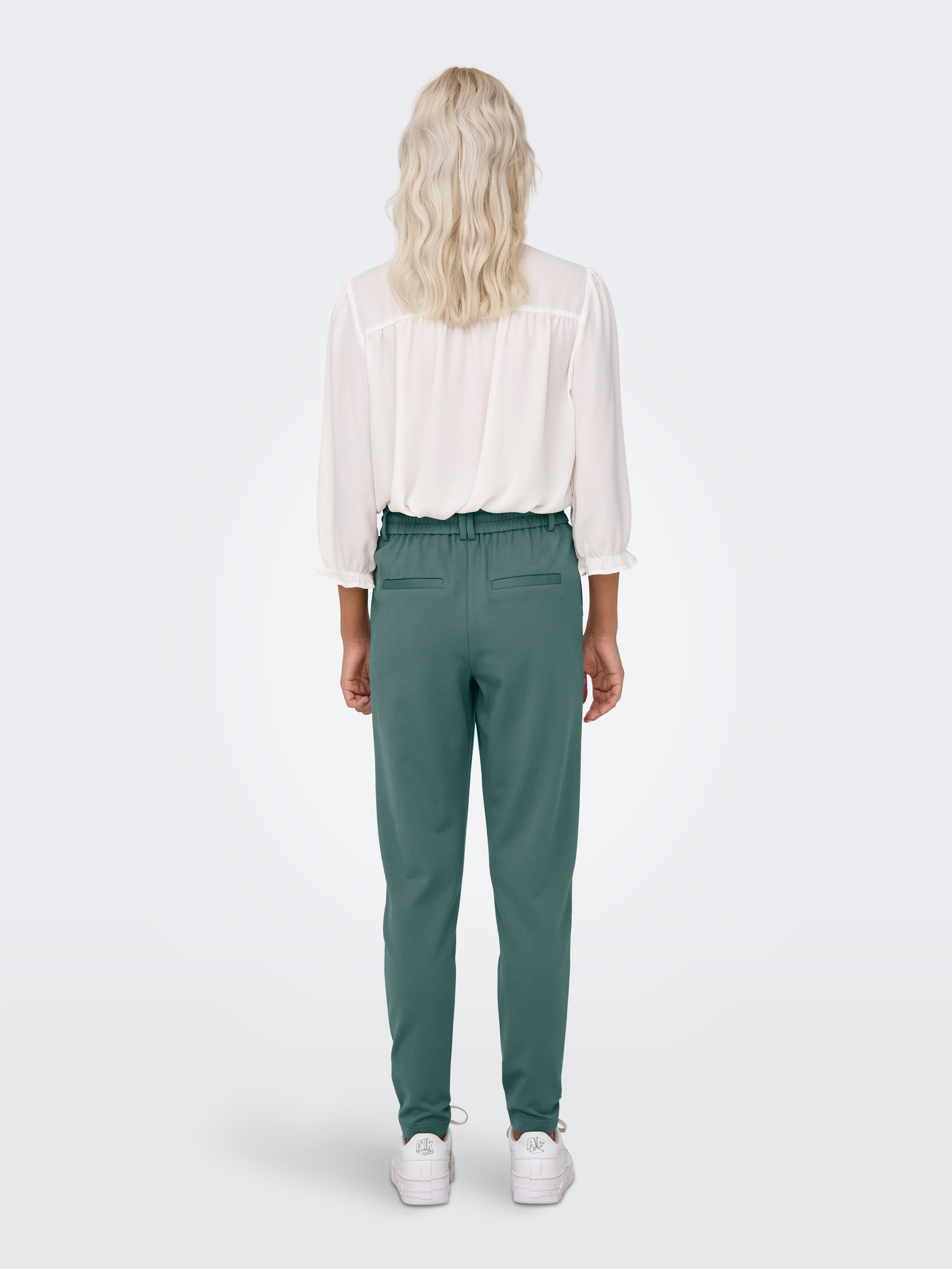 Only Jogpants ONLPOPTRASH LIFE EASY COL PANT PNT NOOS comfortabele pasvorm met elastische band en koord (#BEZUG!)