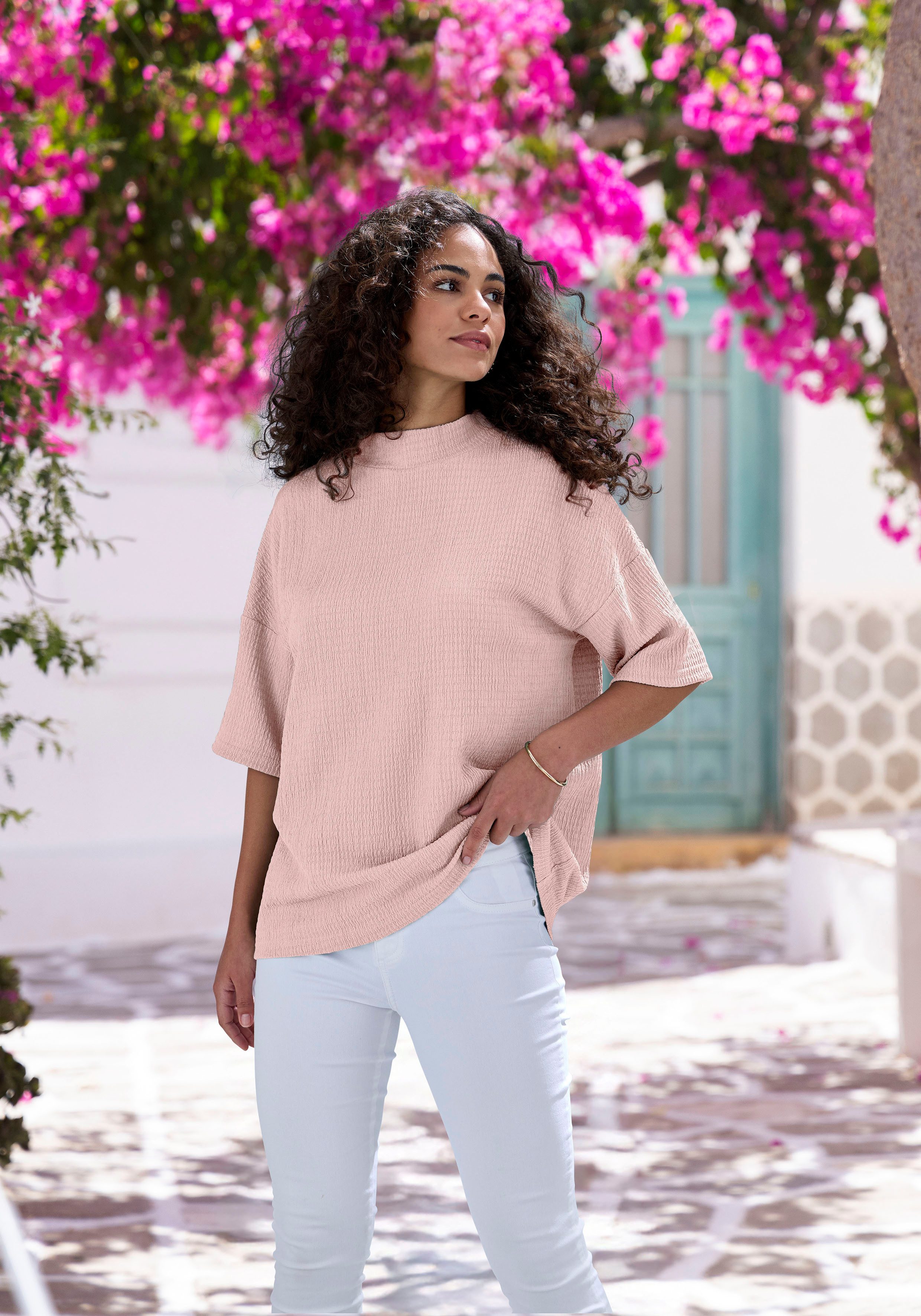 Lascana Shirt met korte mouwen Met opstaande kraag van kreukvrije crêpe-kwaliteit