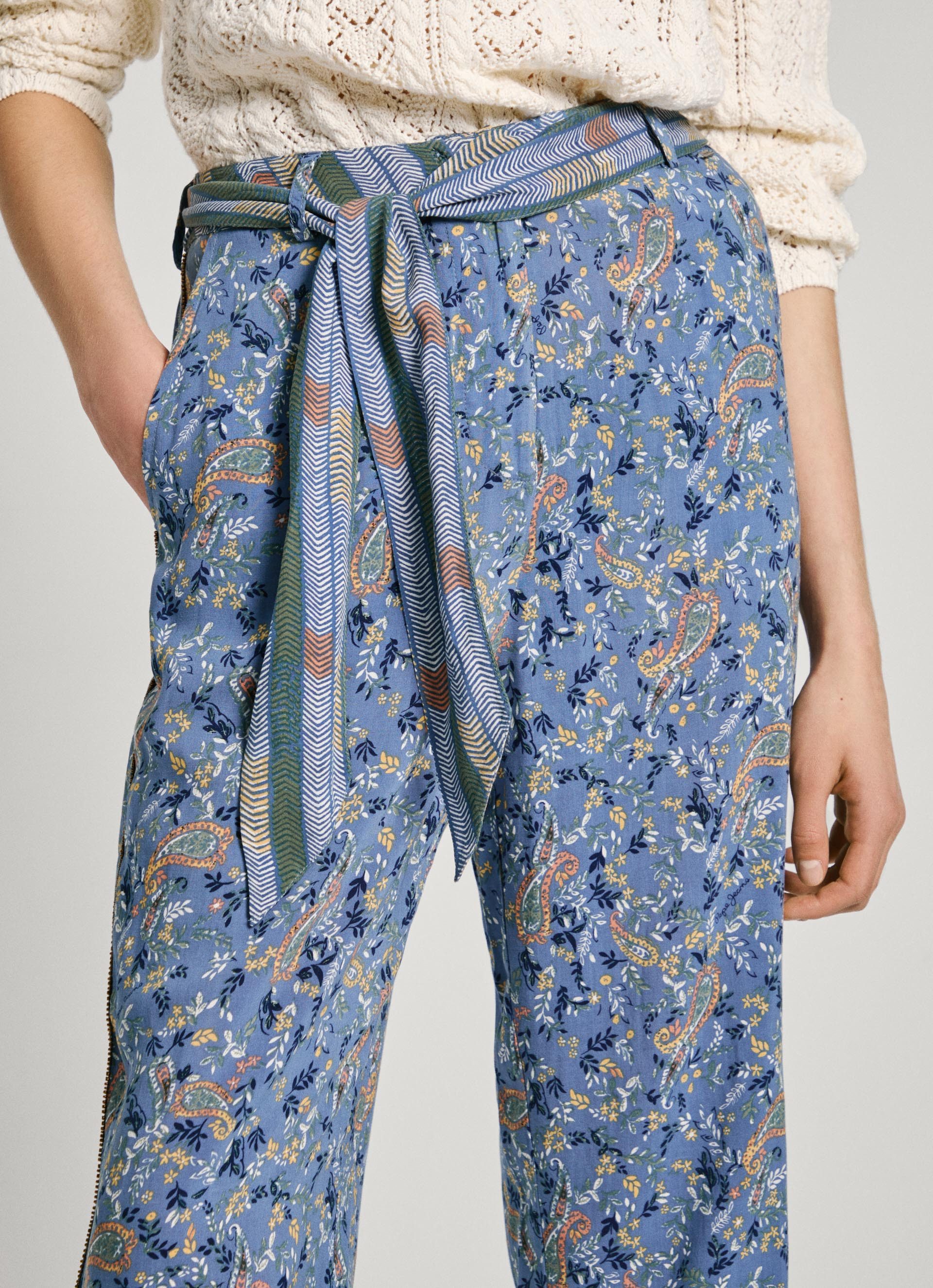 Pepe Jeans Palazzobroek Monica met alloverprint, van vloeiende viscosekwaliteit