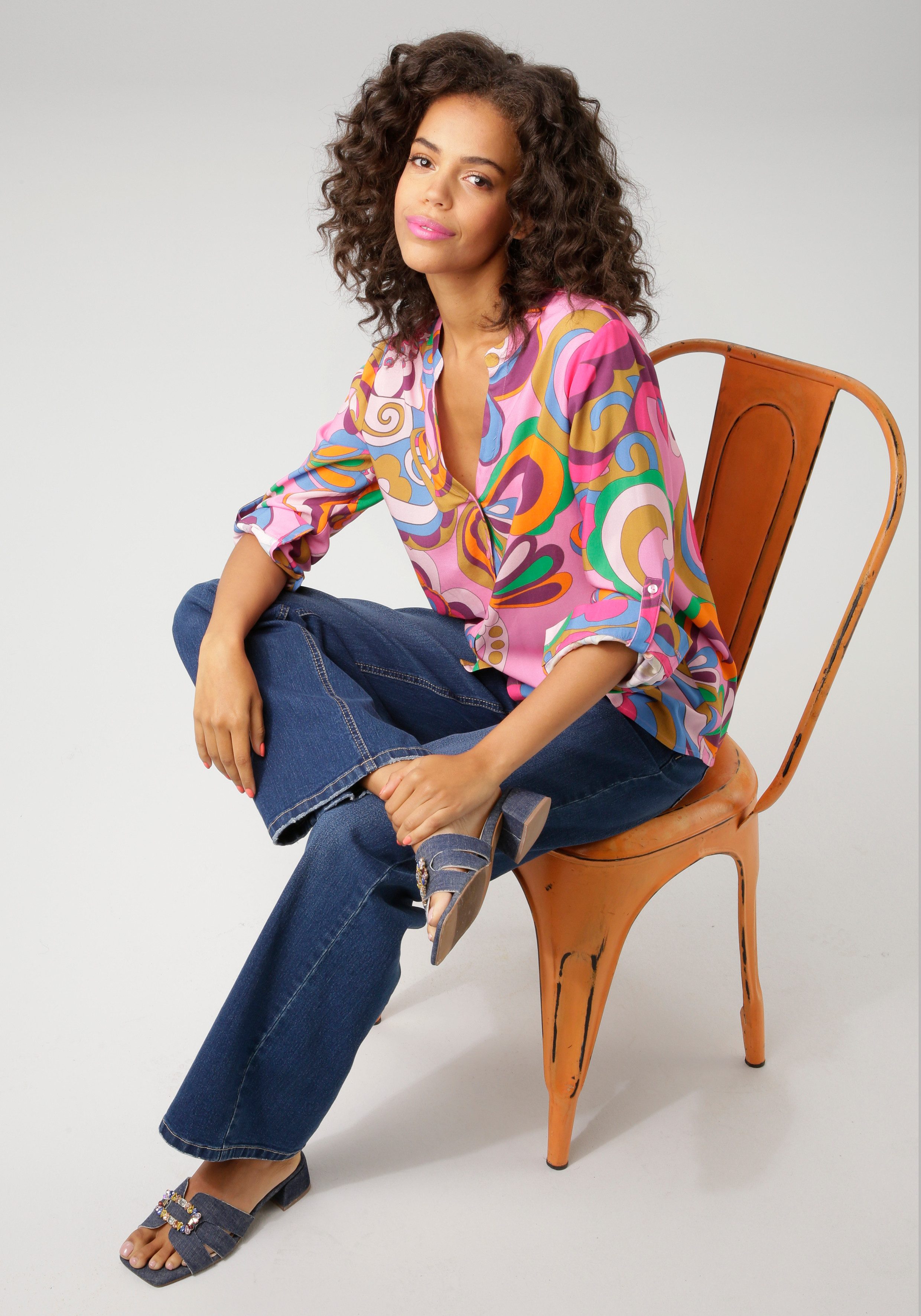 Aniston CASUAL Blouse met lange mouwen met kleurrijke, grootformaat print - nieuwe collectie