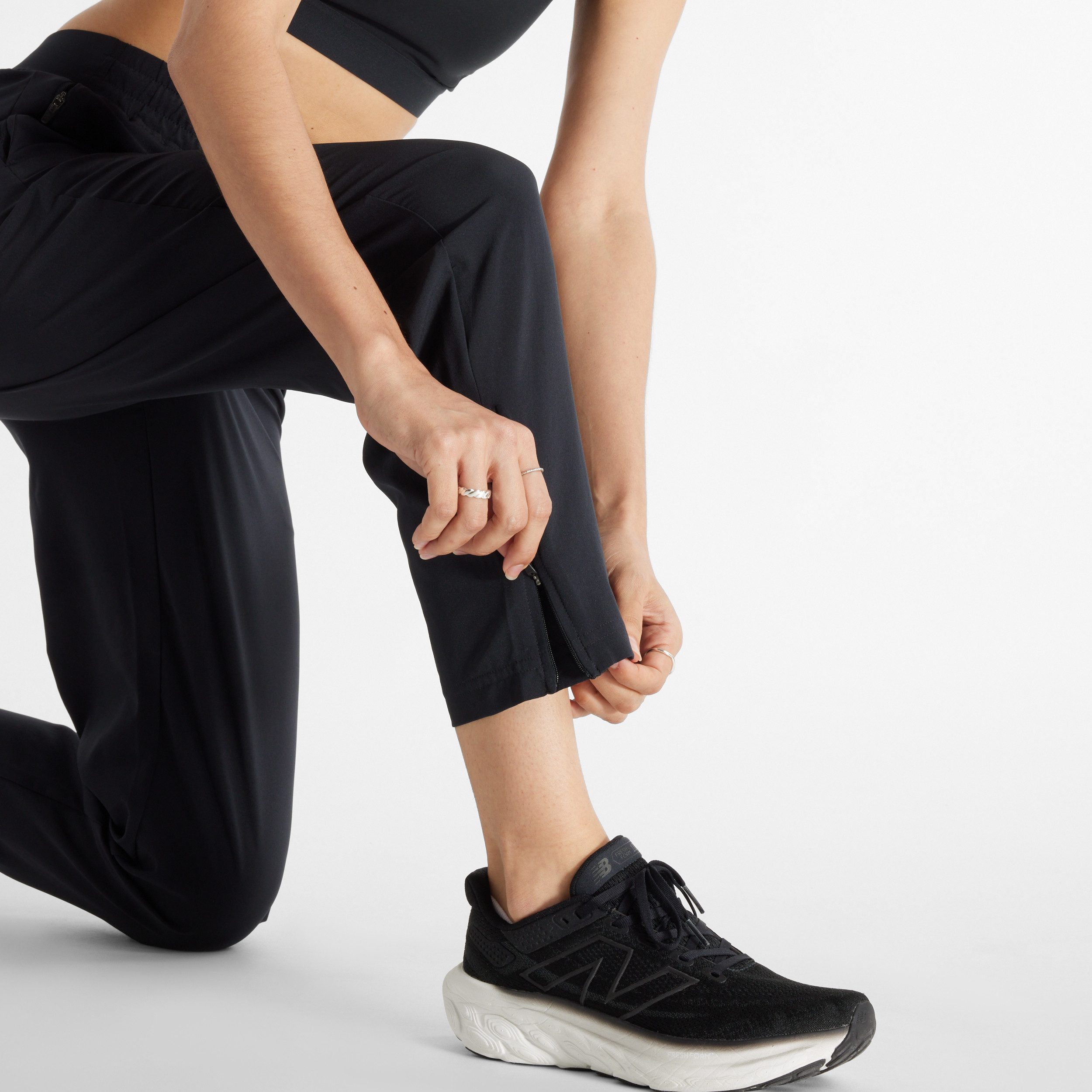 New Balance Trainingsbroek SPORT ESSENTIALS PERFORMANCE WOVEN PANT
