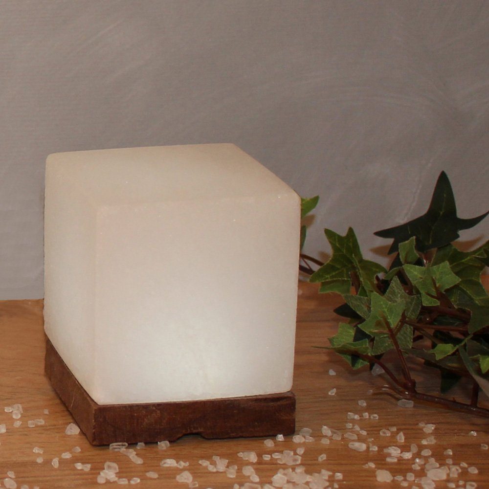 HIMALAYA SALT DREAMS Zoutkristal-tafellamp USB-kubus Met de hand gemaakt van zoutkristal - iedere steen uniek, H: ca.9 cm (1 stuk)