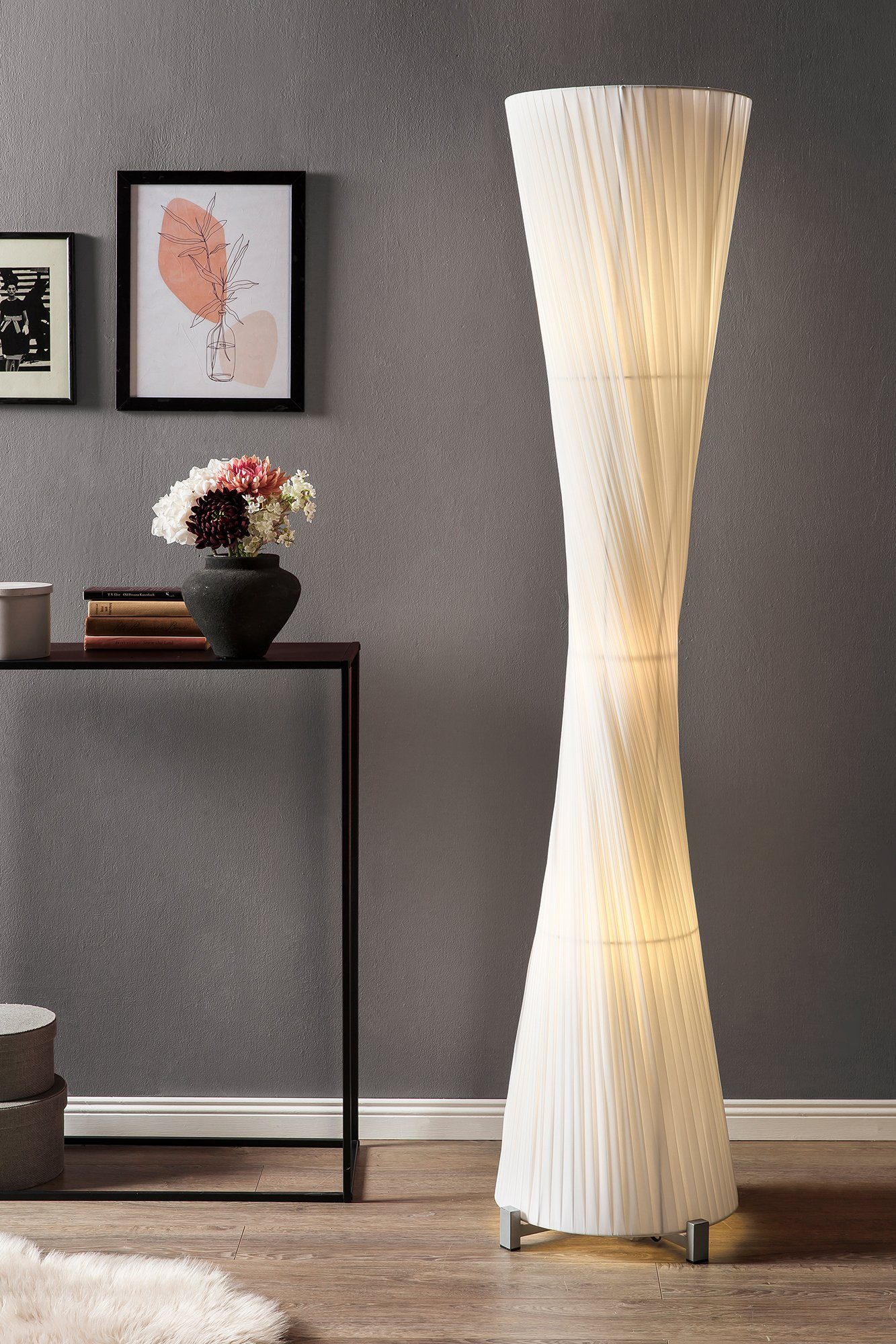 SalesFever Staande lamp Marius Gedraaide plissé lampenkap van latex, frame edelstaal (1 stuk)