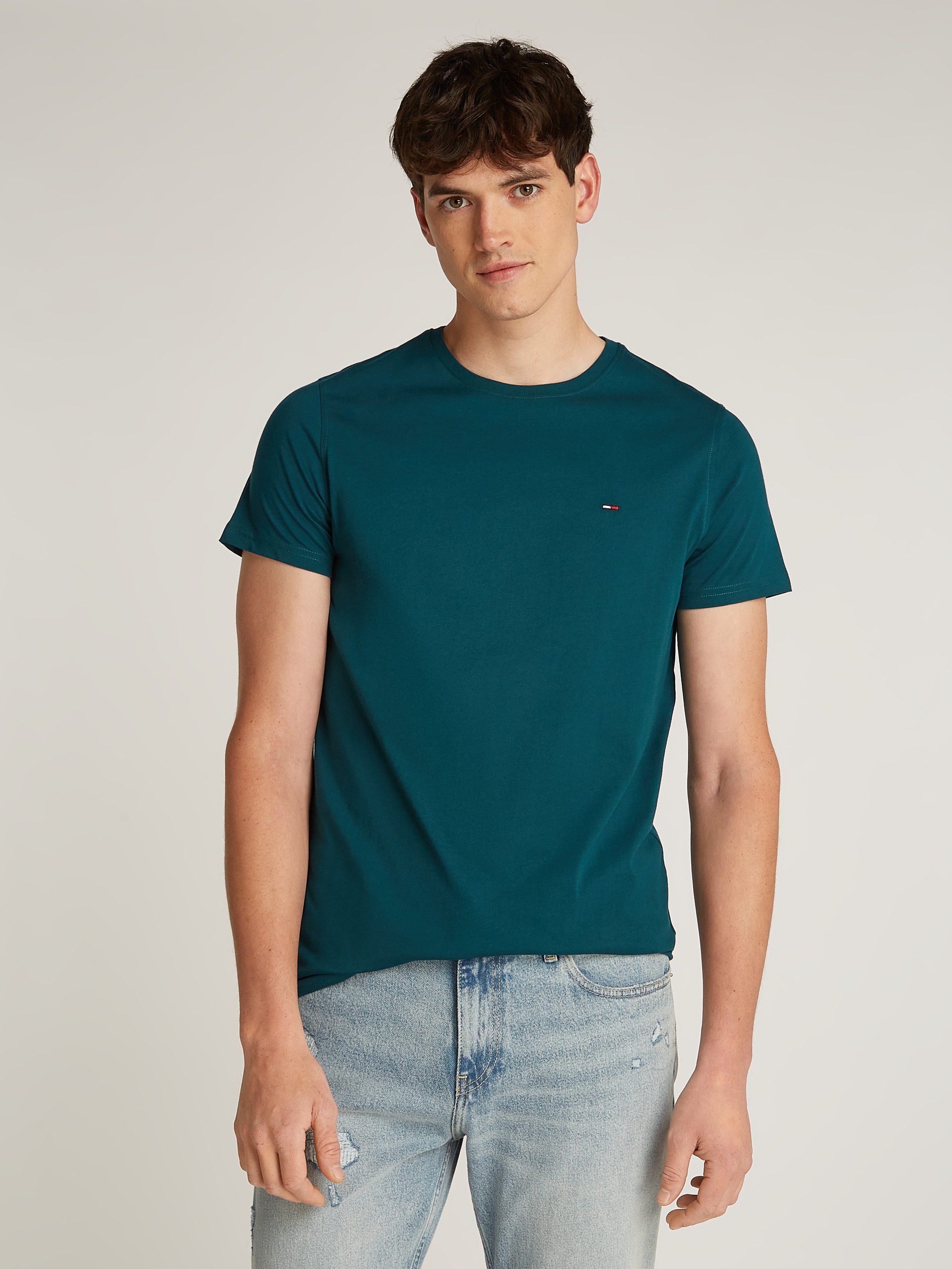 TOMMY JEANS T-shirt TJM ESSENTIAL SOLID TEE Regular fit met ronde halslijn en subtiele logo-vlag