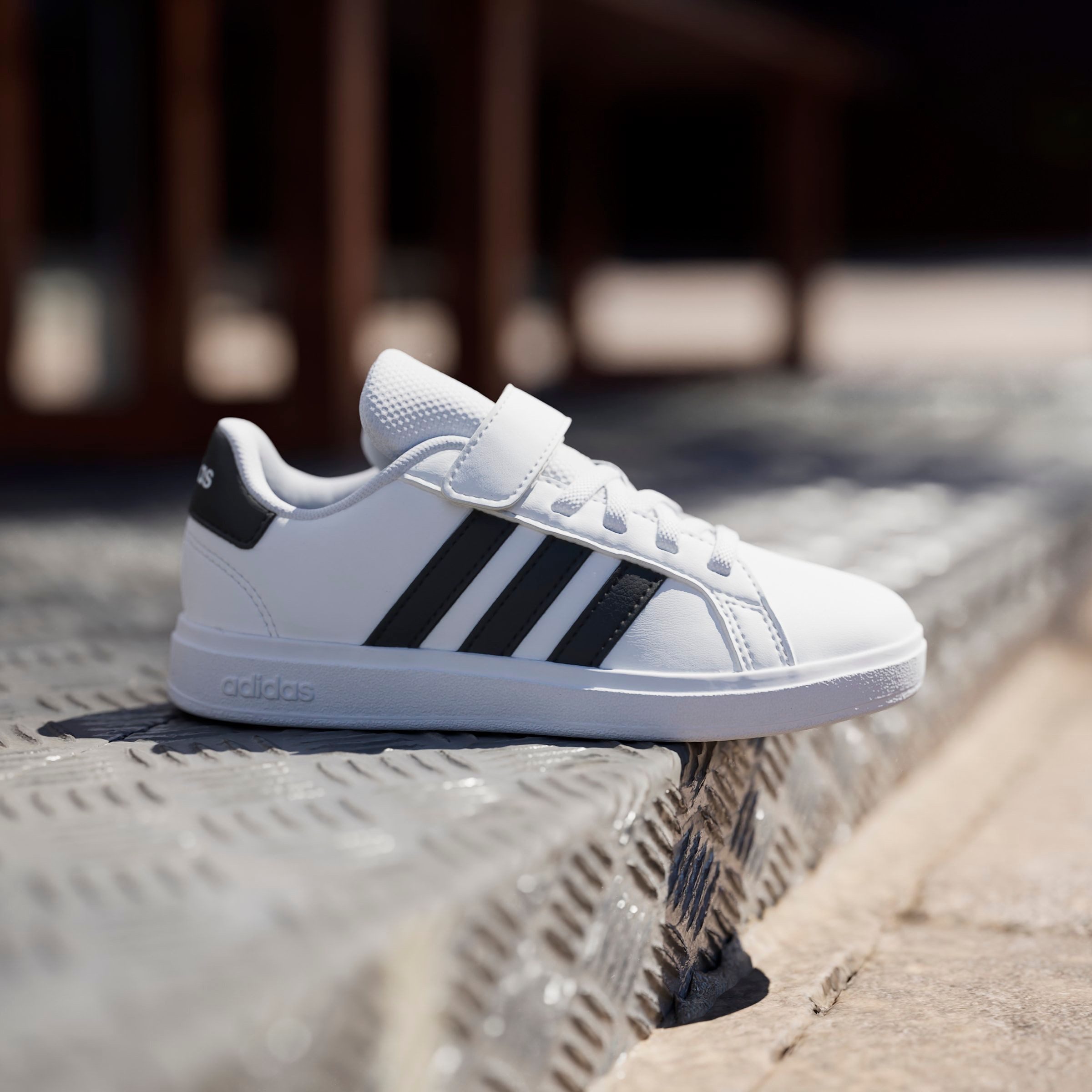 adidas Sportswear Sneakers GRAND COURT 2.0 KIDS Design geïnspireerd op de adidas Superstar