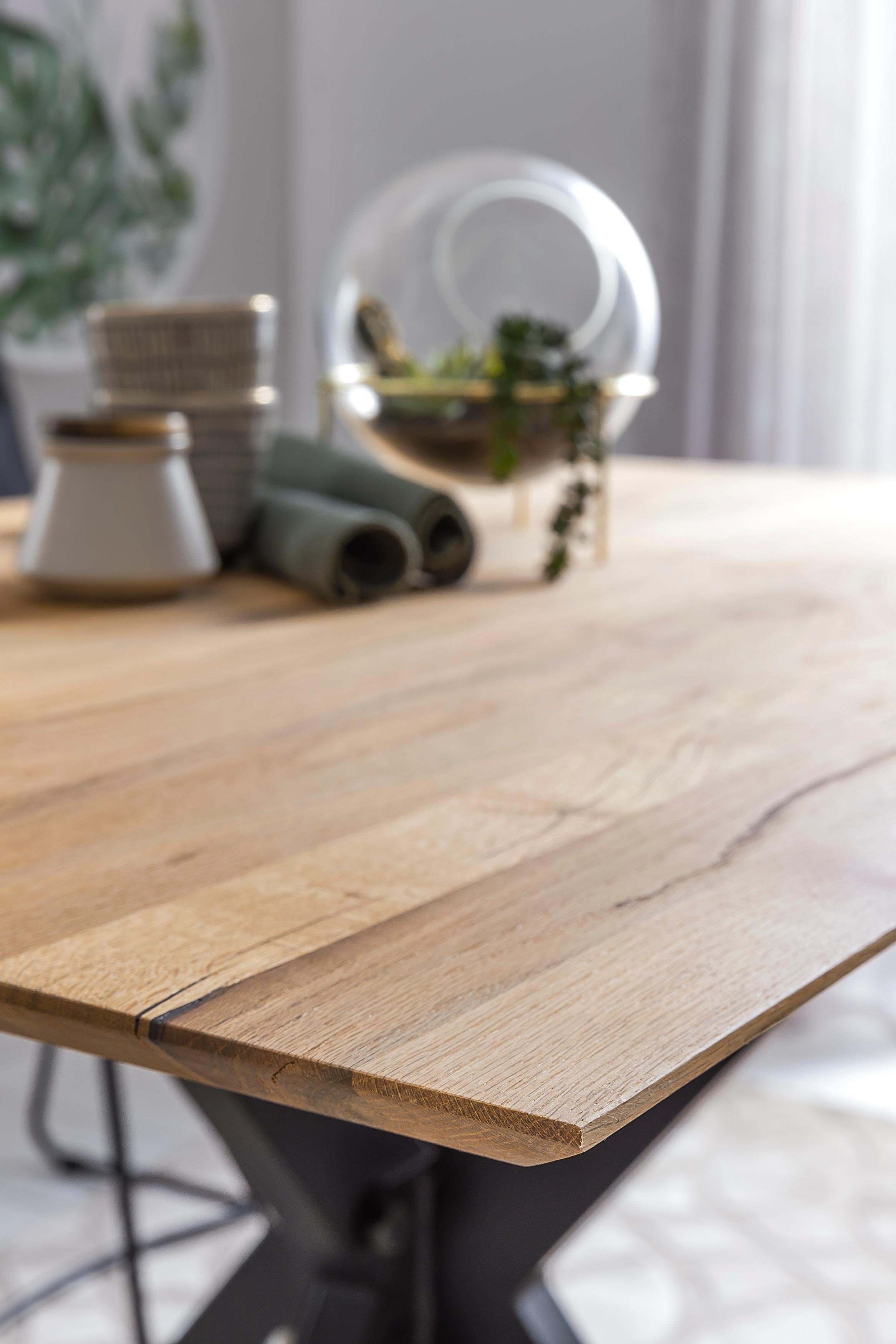 Home affaire Eettafel Montreal met elegante zwitserse rand