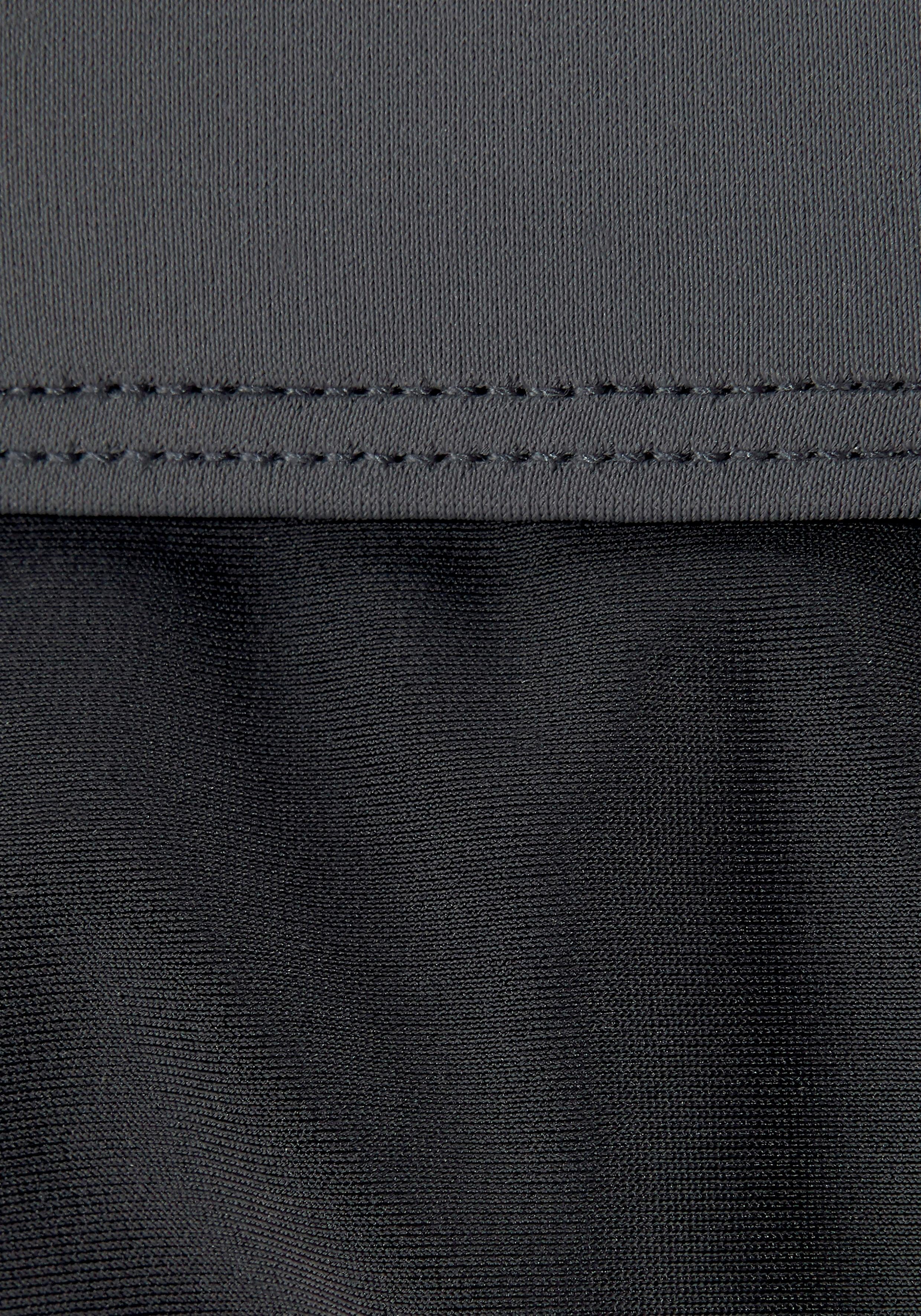 bugatti Zwembroek Birk met contrastkleurige details