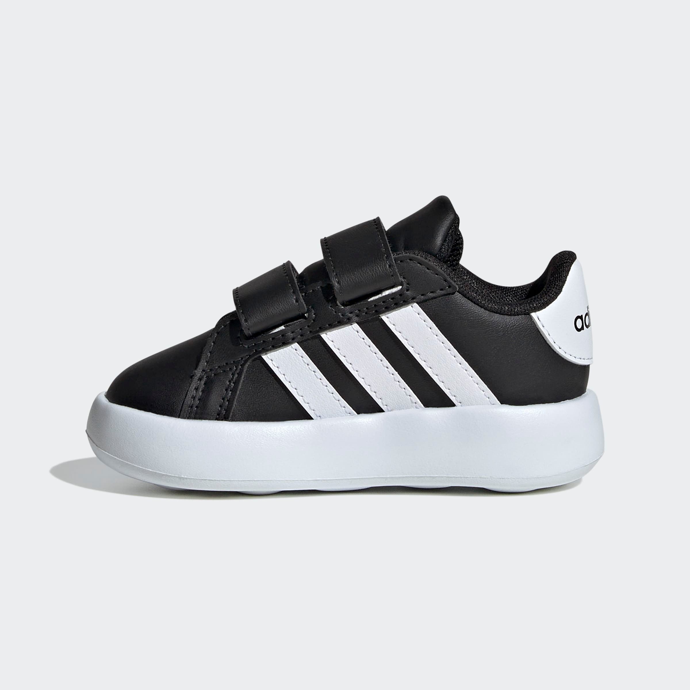 adidas Sportswear Klittenbandschoenen GRAND COURT 2.0 KIDS Design geïnspireerd op de adidas Superstar, voor kinderen