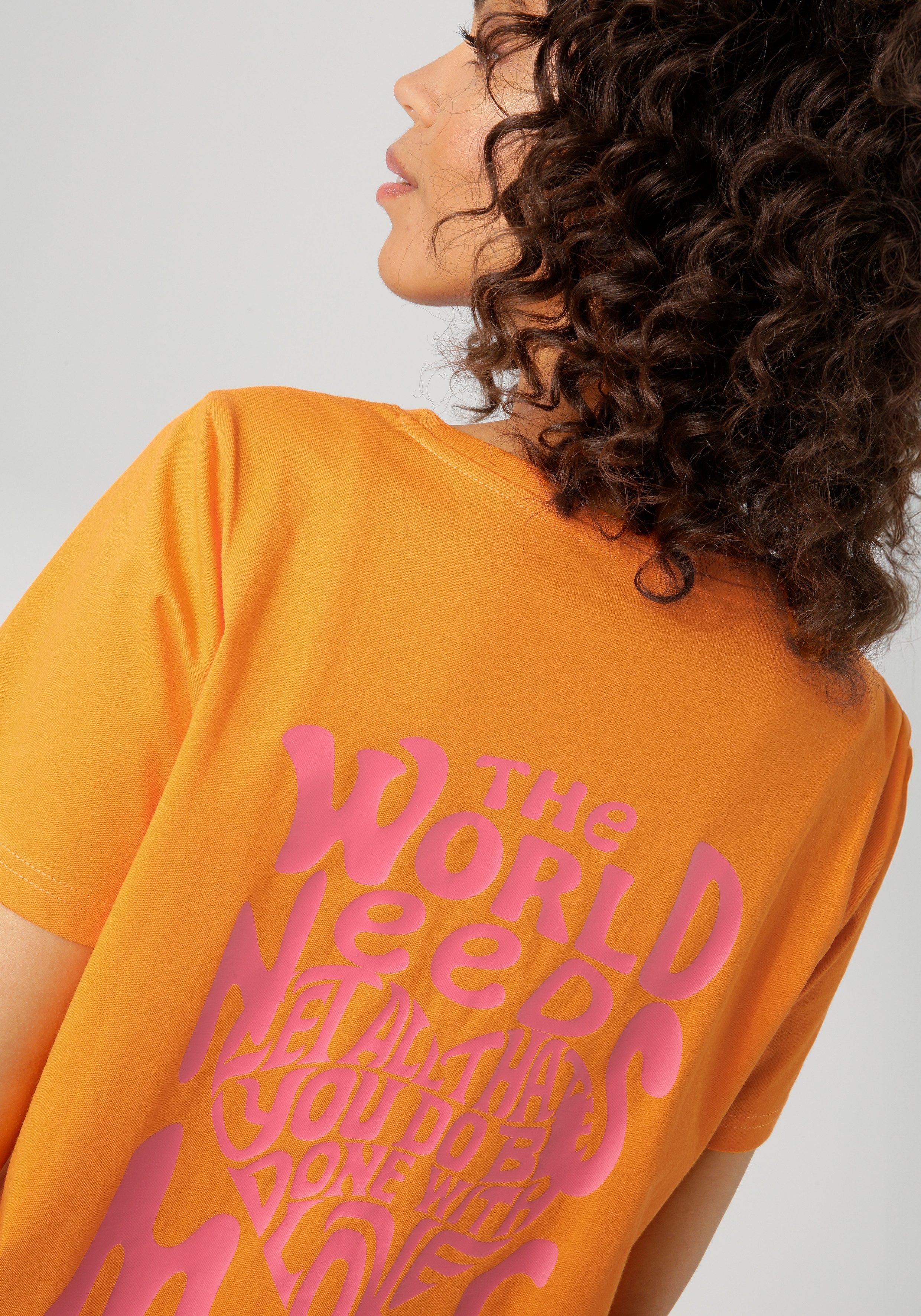 Aniston CASUAL T-shirt met grote statement-opschrift op de rug