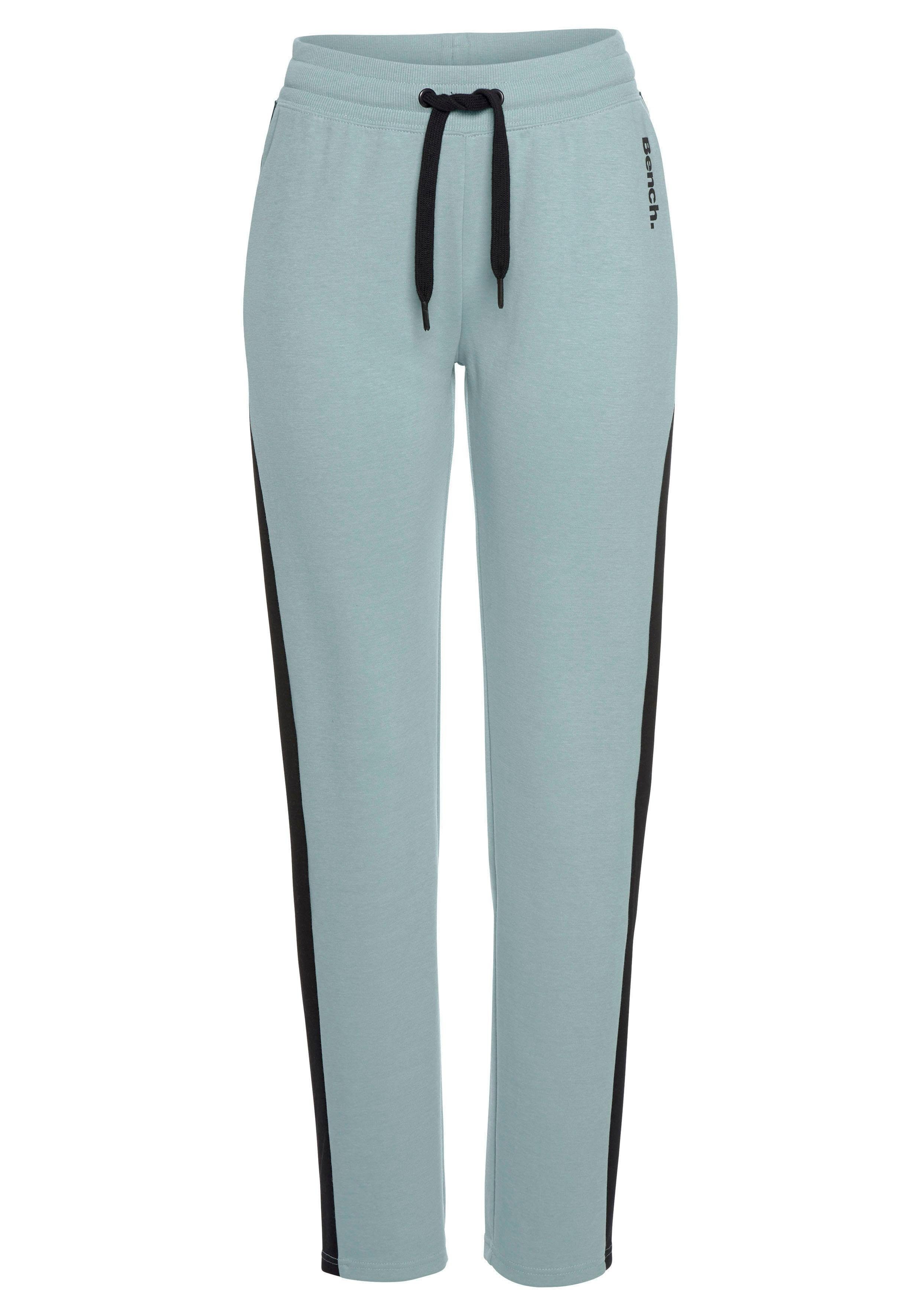 Bench. Loungewear Loungebroek met zijstrepen en rechte pijpen, loungepak