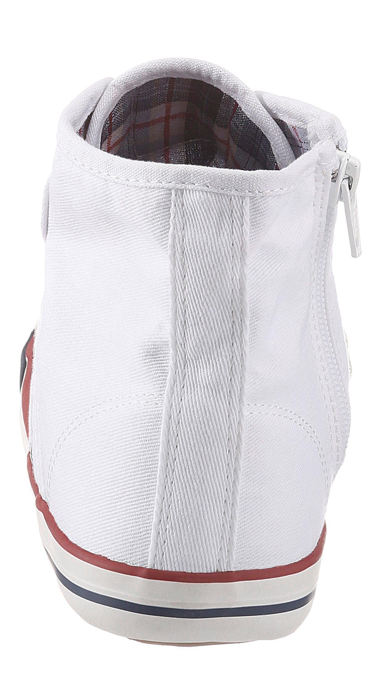 Mustang Shoes Sneakers high top-sneaker, veterschoen met label in de loopzool