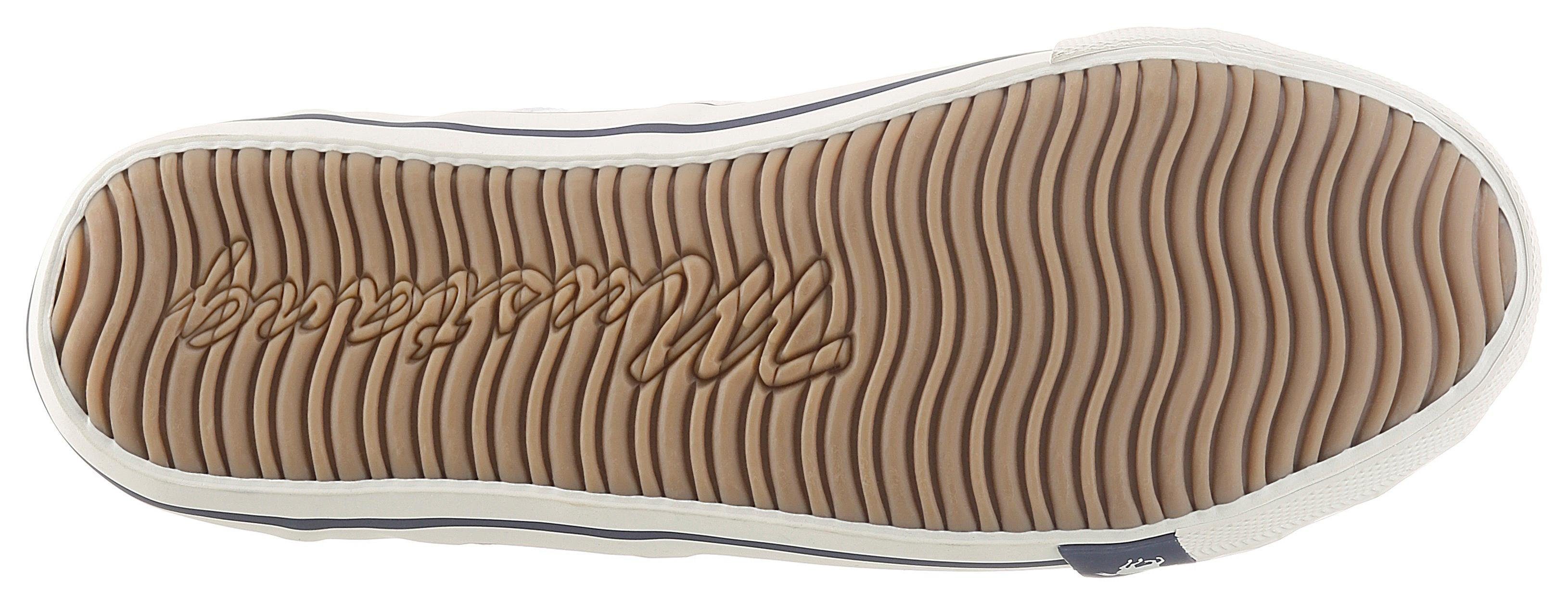 Mustang Shoes Slip-on sneakers Slippers, zomerschoenen, vrijetijdsschoenen met praktische elastische band