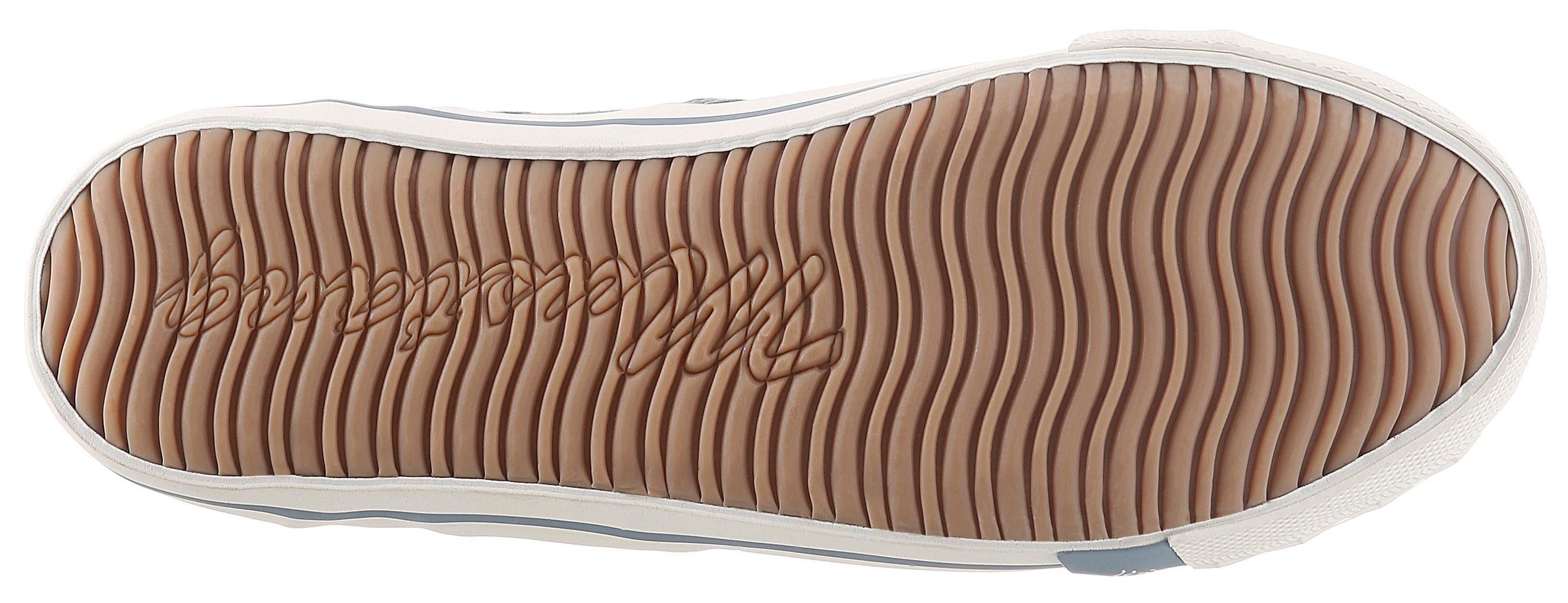 Mustang Shoes Slip-on sneakers Slippers, zomerschoenen, vrijetijdsschoenen met praktische elastische band