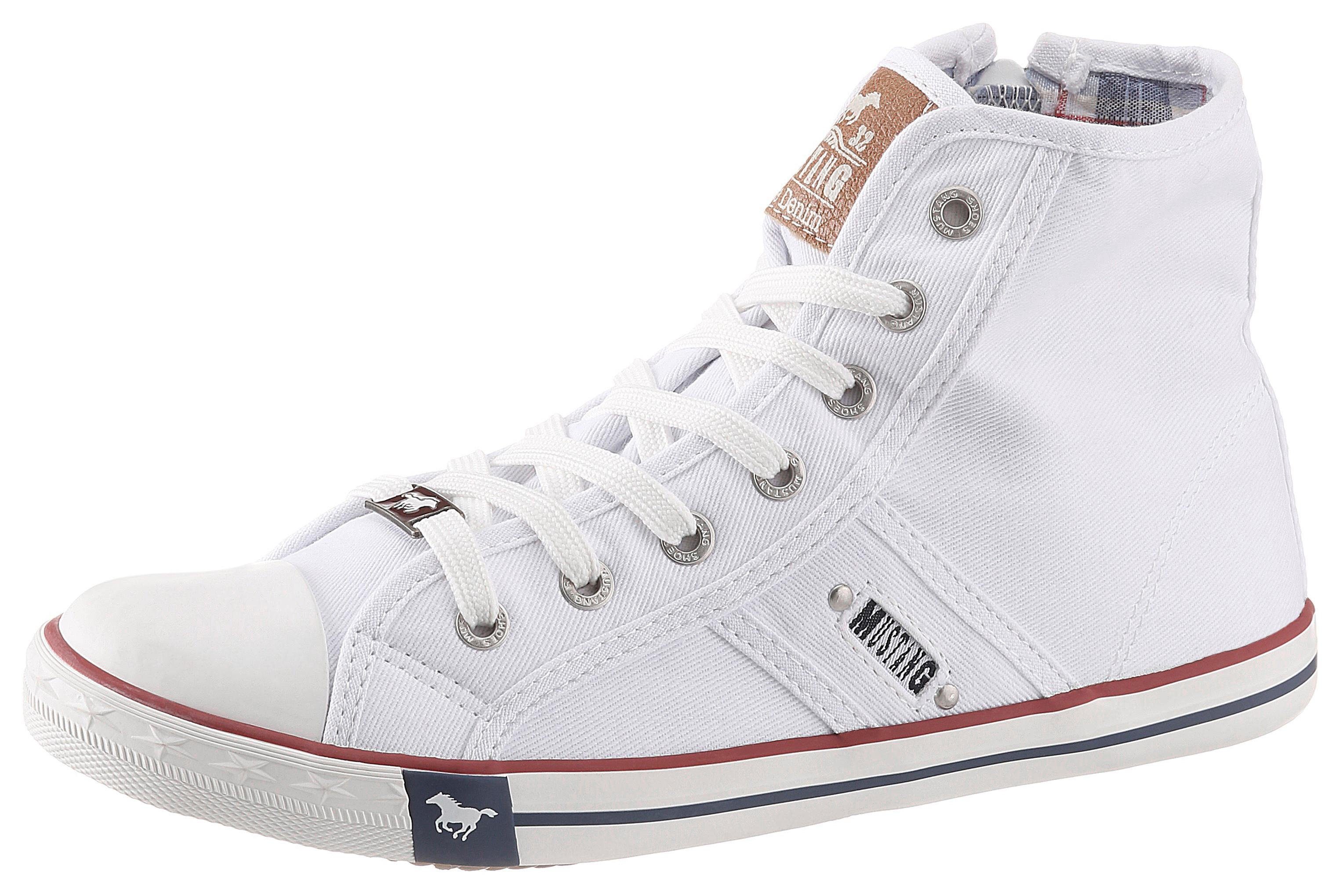 Mustang Shoes Sneakers high top-sneaker, veterschoen met label in de loopzool