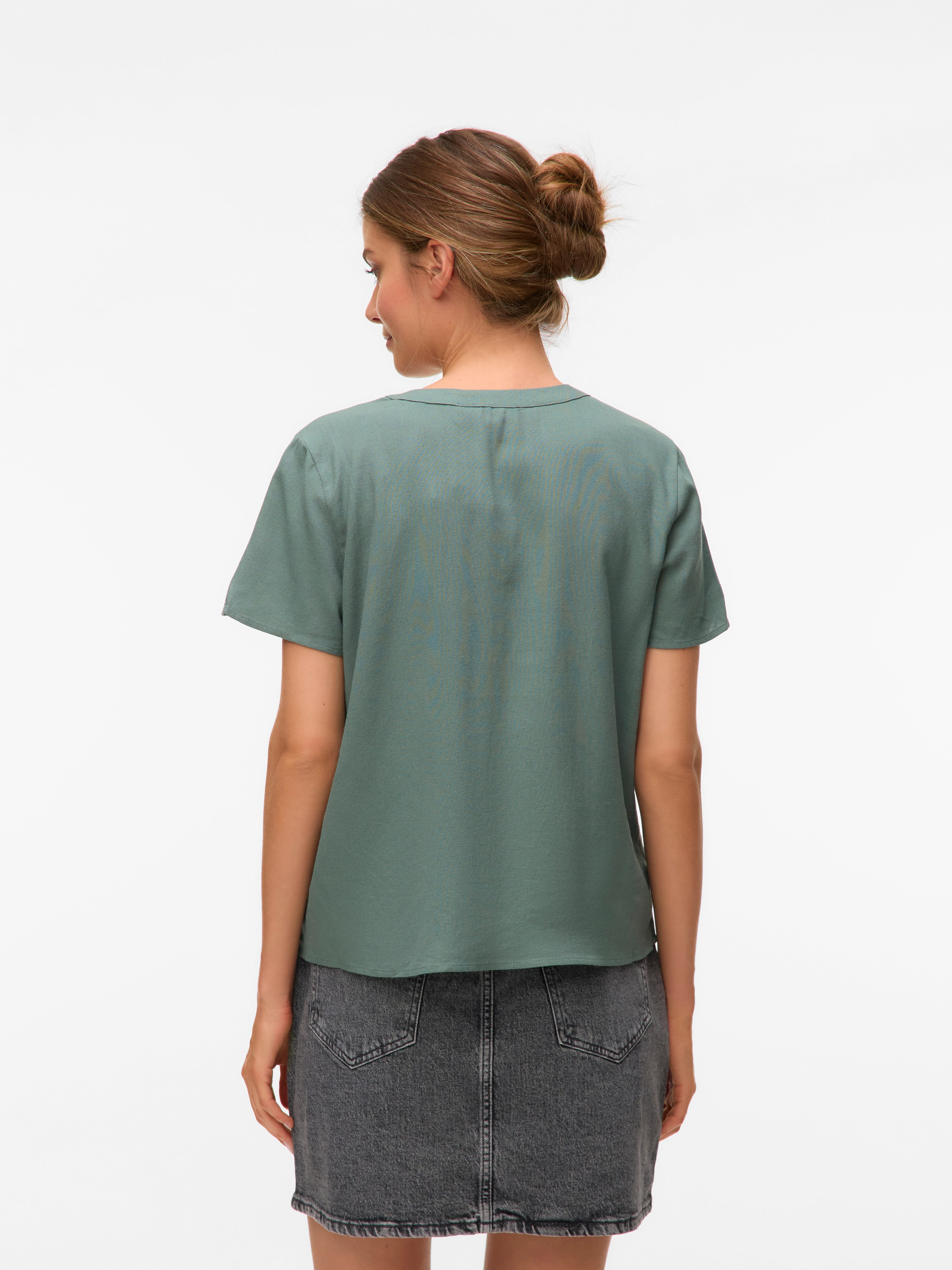Vero Moda Shirt VMMYMILO SS V-NECK TOP WVN GA