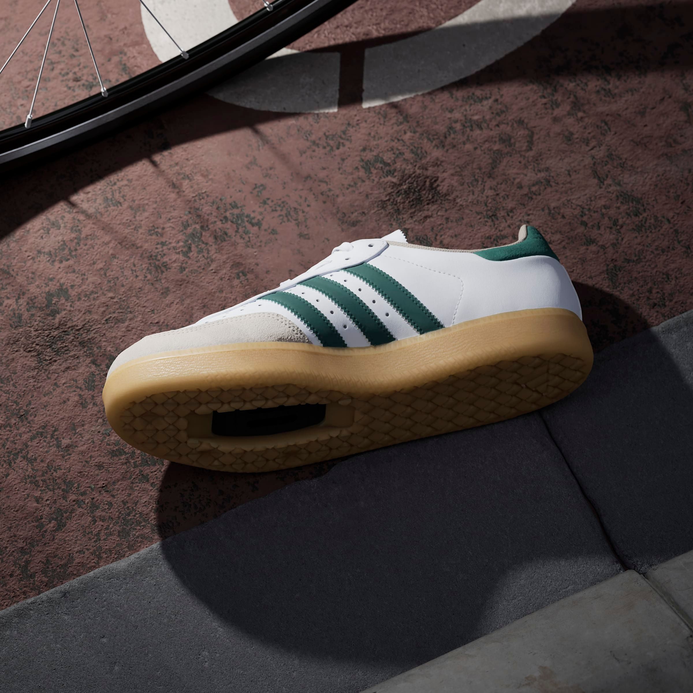 adidas Performance Fietsschoenen VELOSAMBA LEATHER geïnspireerd door het ontwerp van de adidas samba