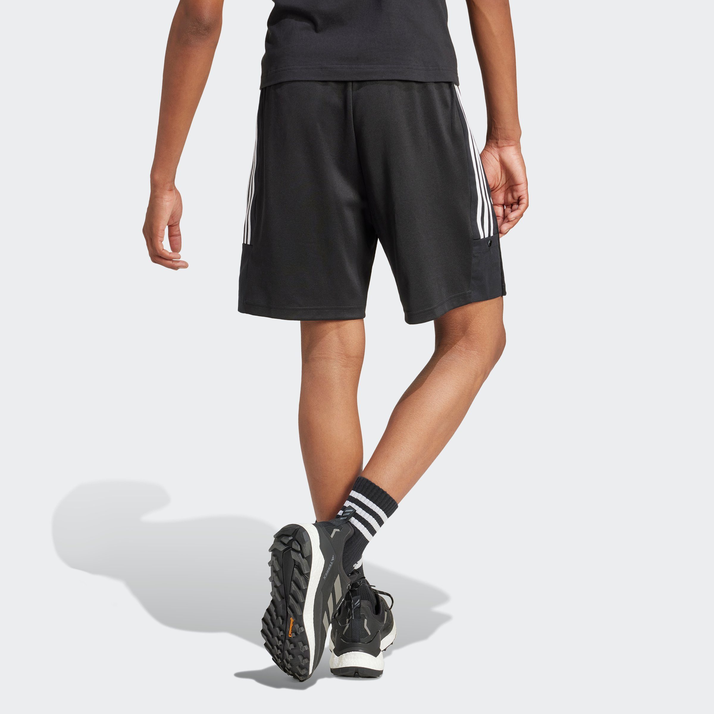 adidas Sportswear Short M TIRO SHO Q1 Trainingsshorts met logo, drukknopzak (1-delig)