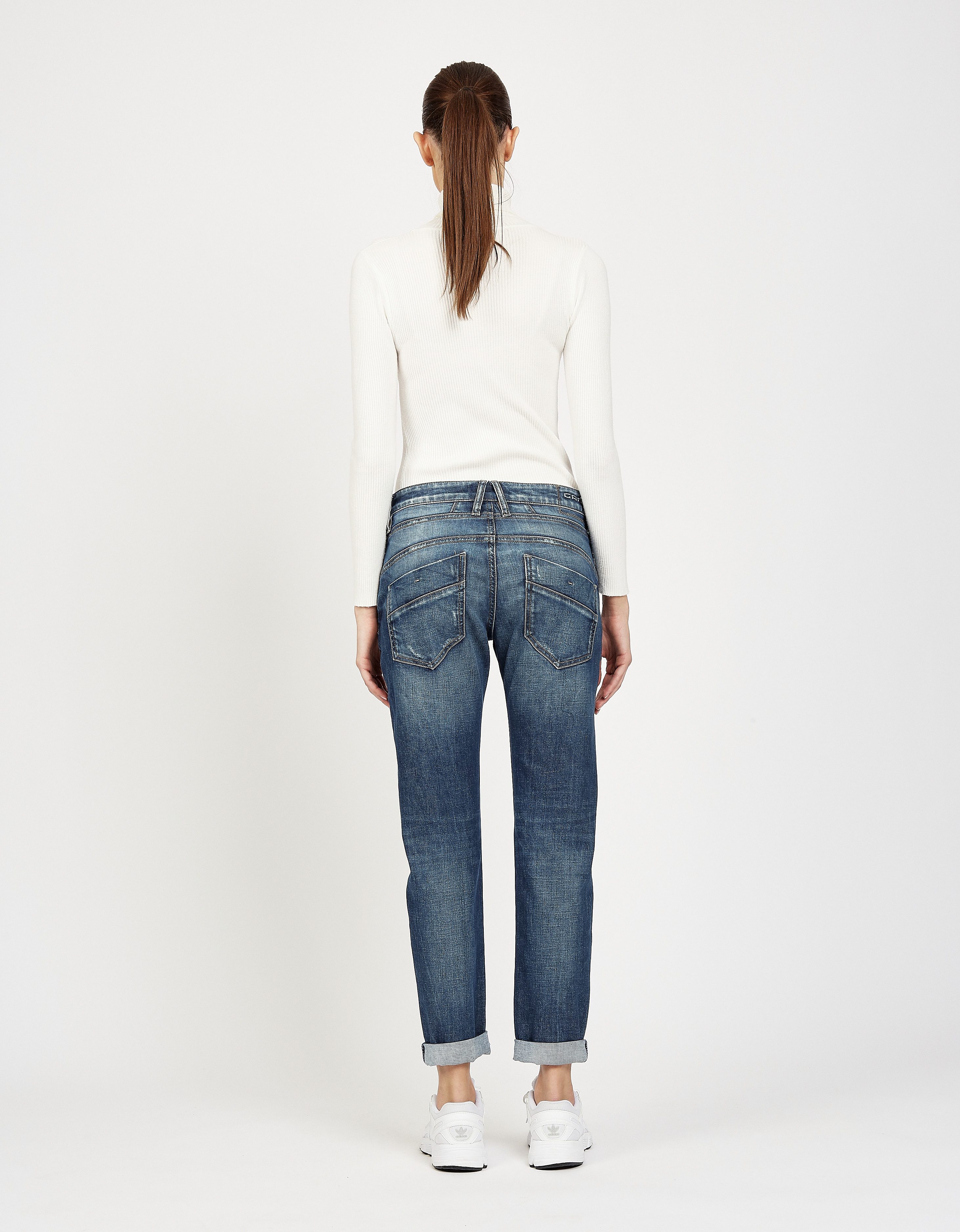 GANG Relax fit jeans 94GERDA met een bijzondere structuur