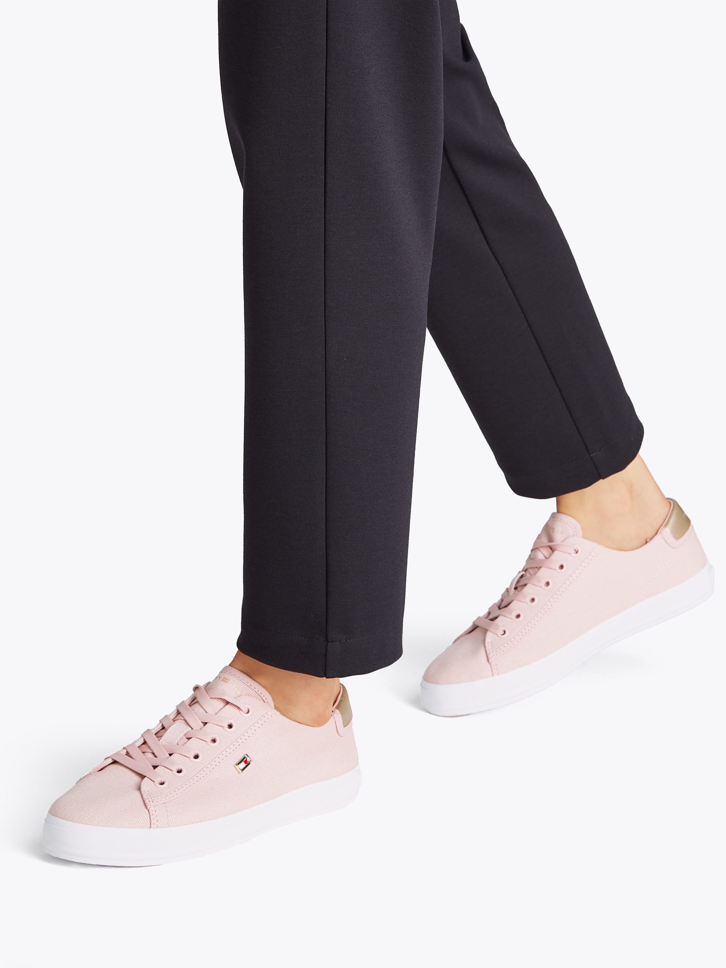 Tommy Hilfiger Plateausneakers VULC CANVAS LACE UP SNEAKER , vrijetijdsschoen, lage schoen, veterschoen, in smalle vorm