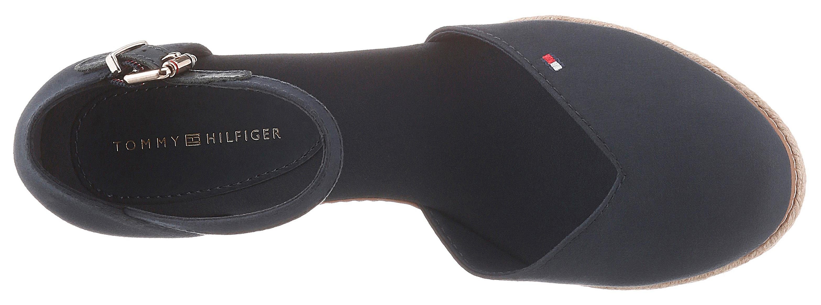 Tommy Hilfiger Gesppumps BASIC CLOSED TOE MID WEDGE , sandaal met bandjes, sleehak, zomerschoen, met verstelbare gesp