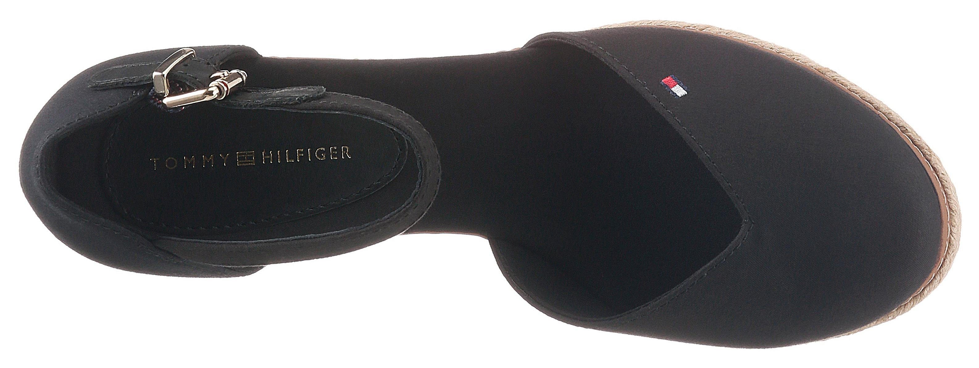 Tommy Hilfiger Gesppumps BASIC CLOSED TOE MID WEDGE , sandaal met bandjes, sleehak, zomerschoen, met verstelbare gesp