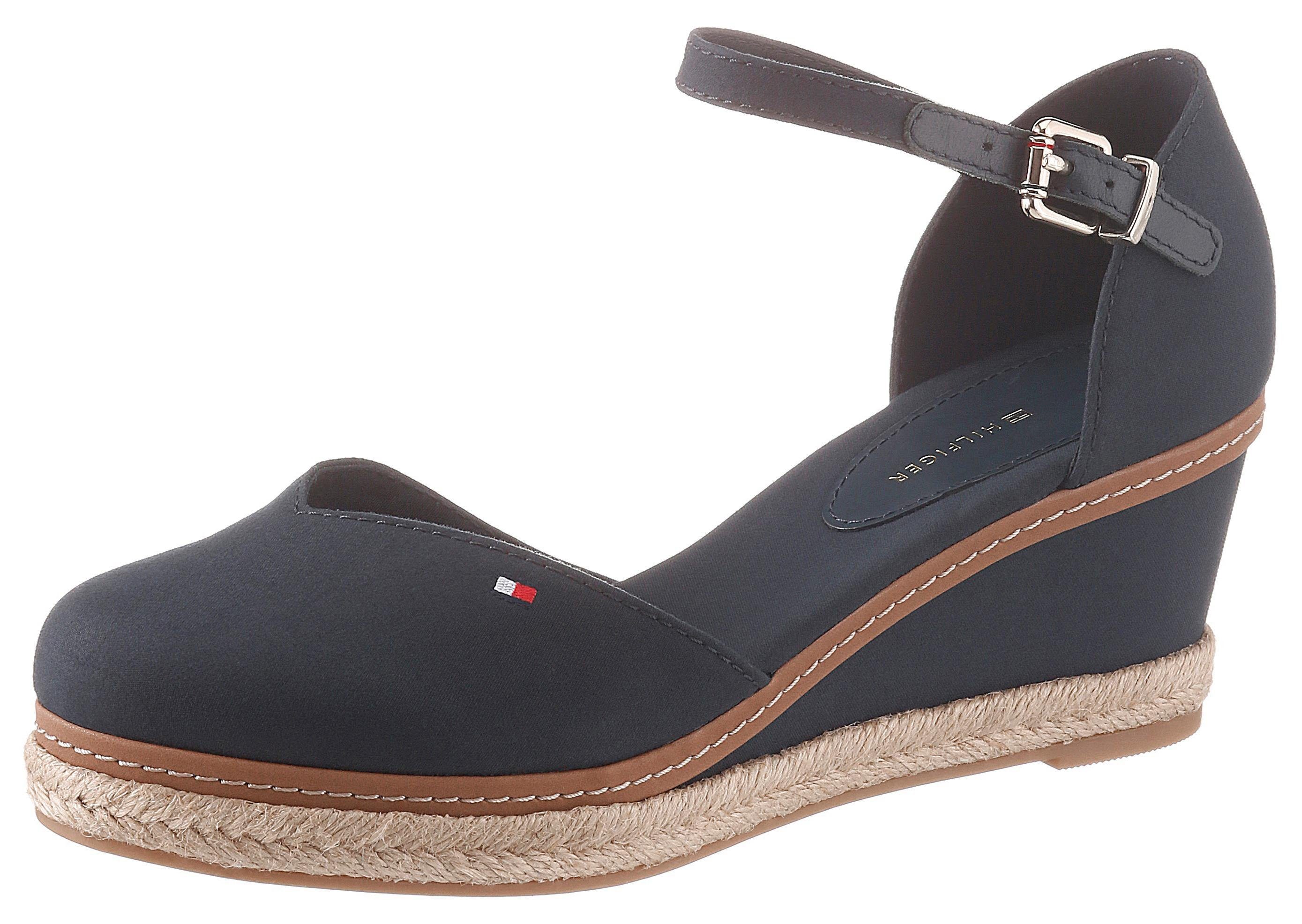 Tommy Hilfiger Gesppumps BASIC CLOSED TOE MID WEDGE , sandaal met bandjes, sleehak, zomerschoen, met...