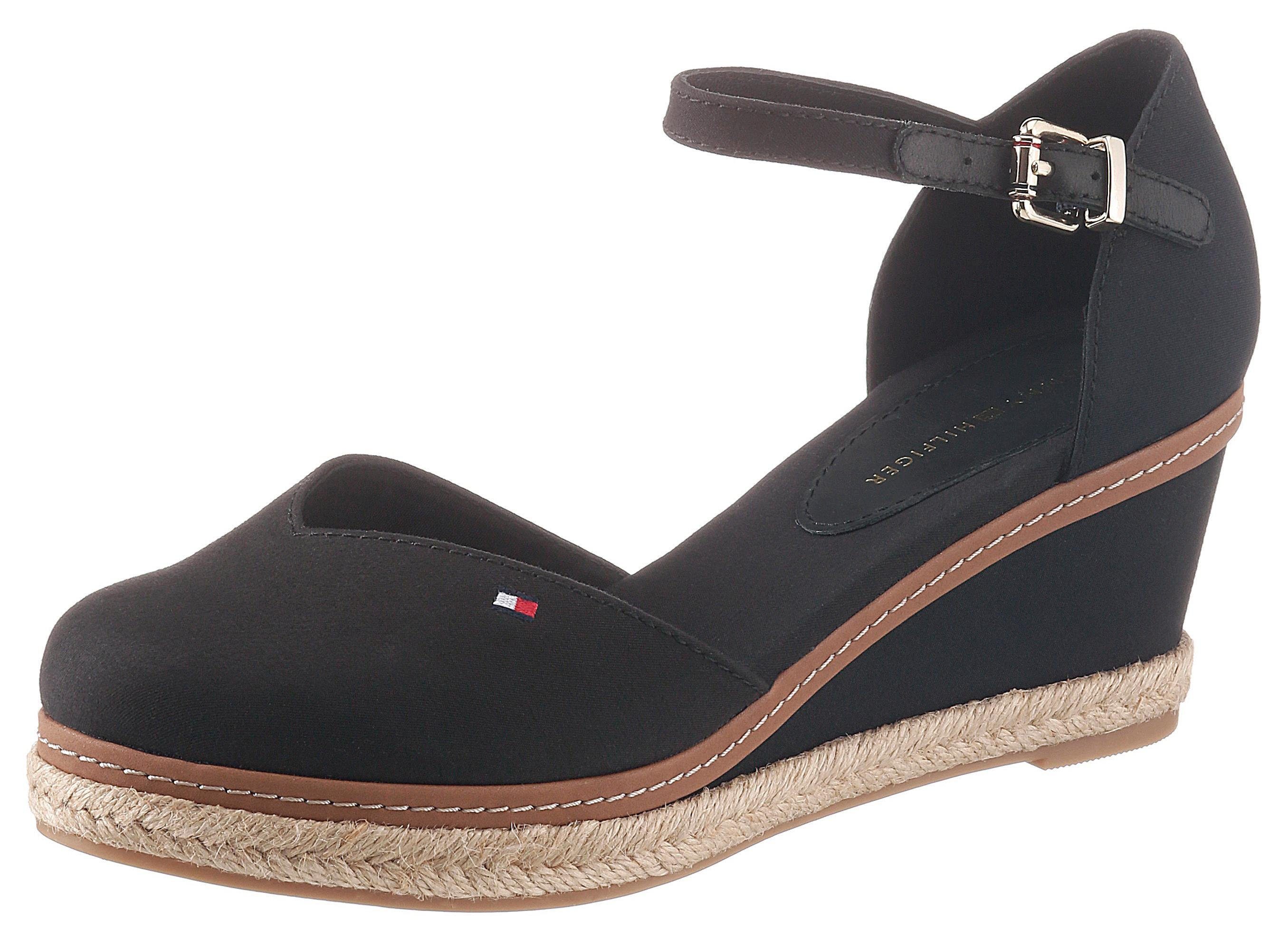 Tommy Hilfiger Gesppumps BASIC CLOSED TOE MID WEDGE , sandaal met bandjes, sleehak, zomerschoen, met verstelbare gesp
