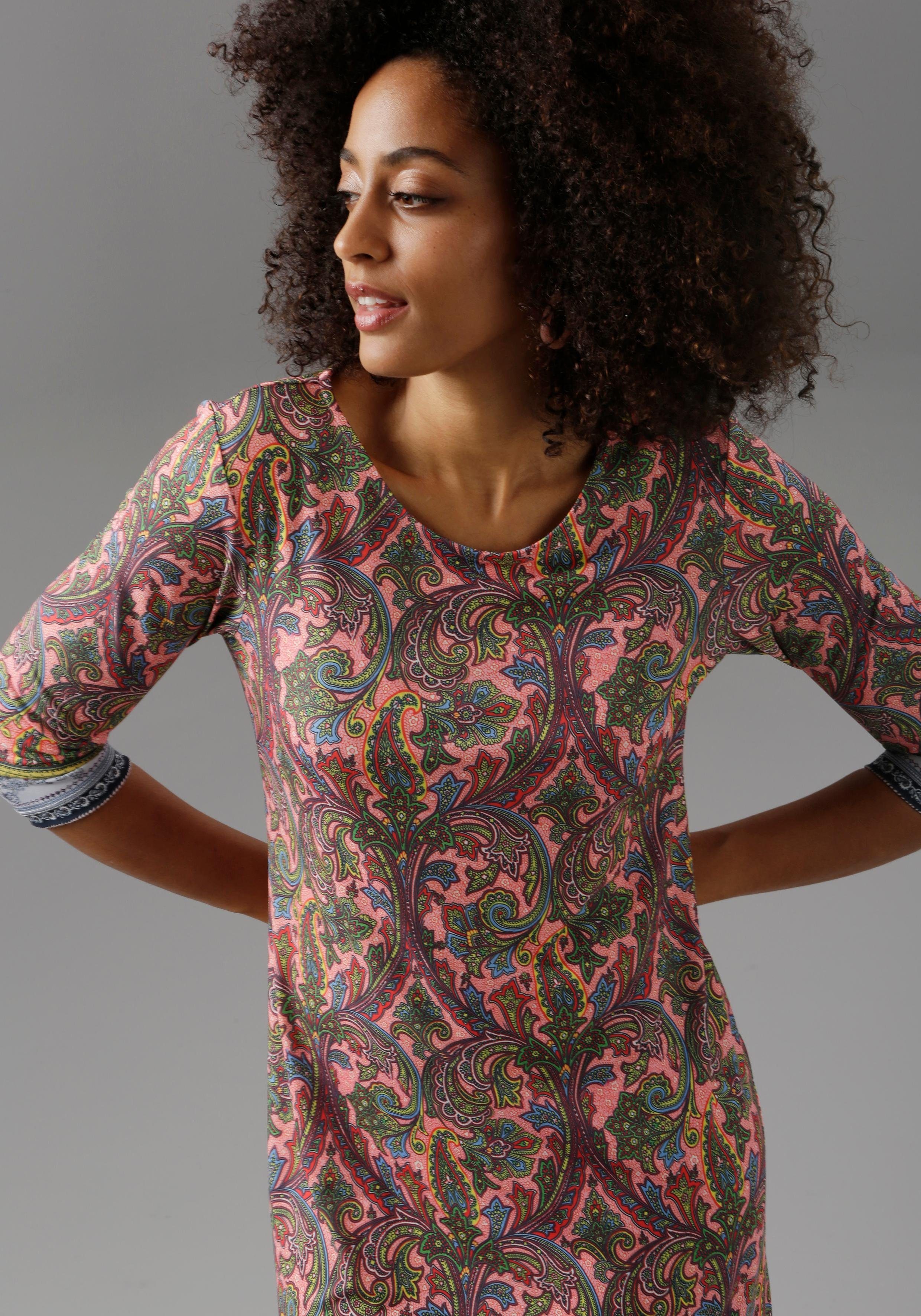 Aniston SELECTED Jerseyjurk met kleurrijk motief