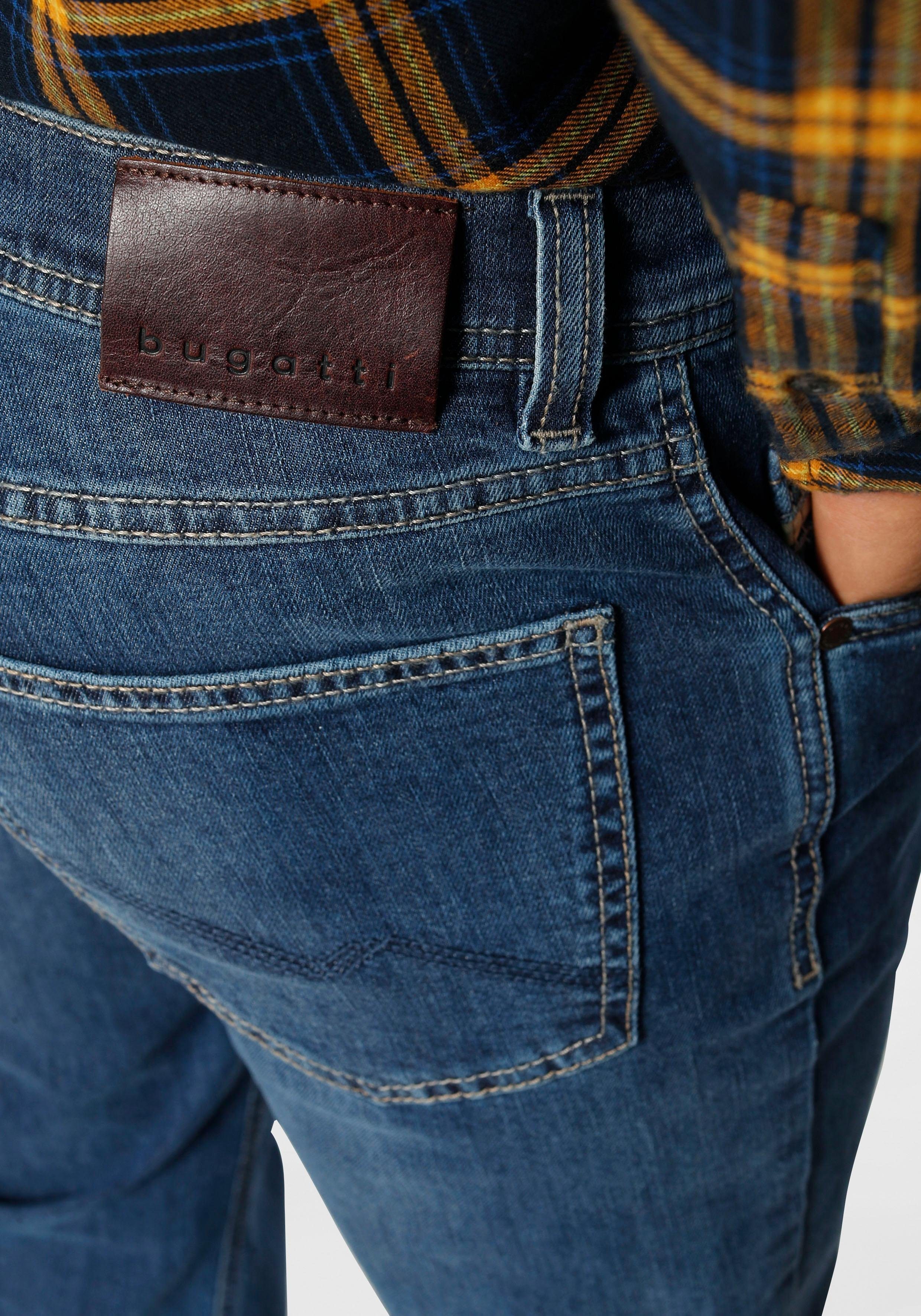 Bugatti 5-pocket jeans Band met riemlussen en zip-fly