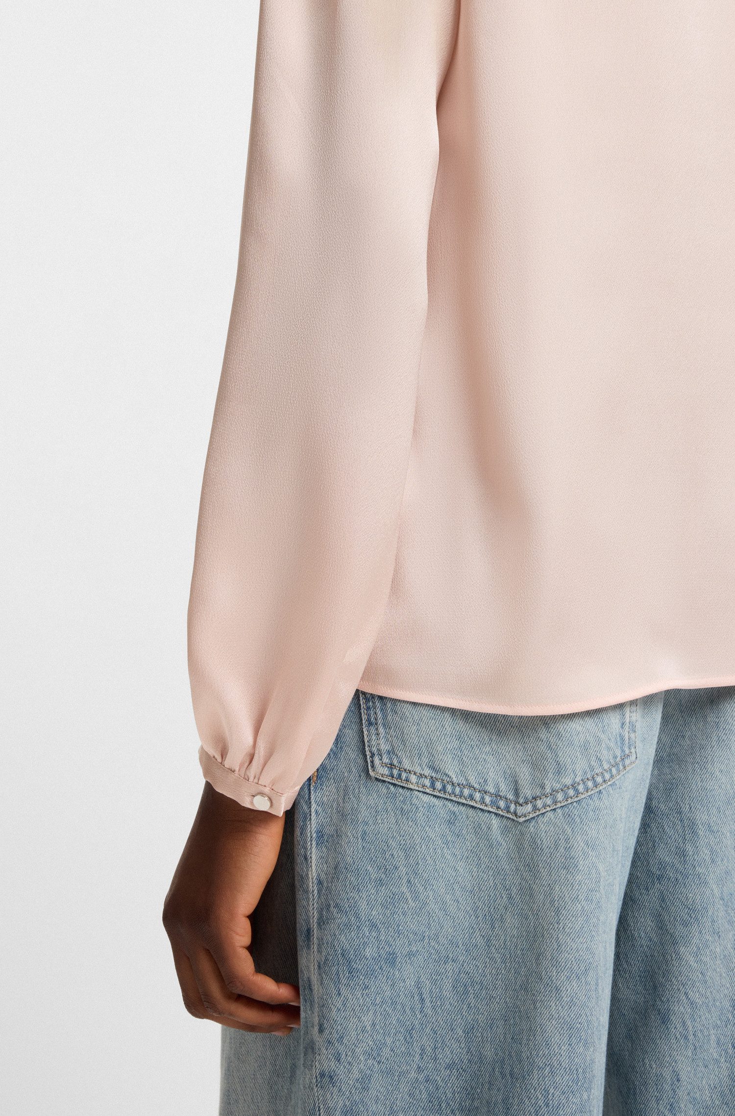 Boss Orange Klassieke blouse Bonnie Premium Damesmode met gesplitste ronde hals