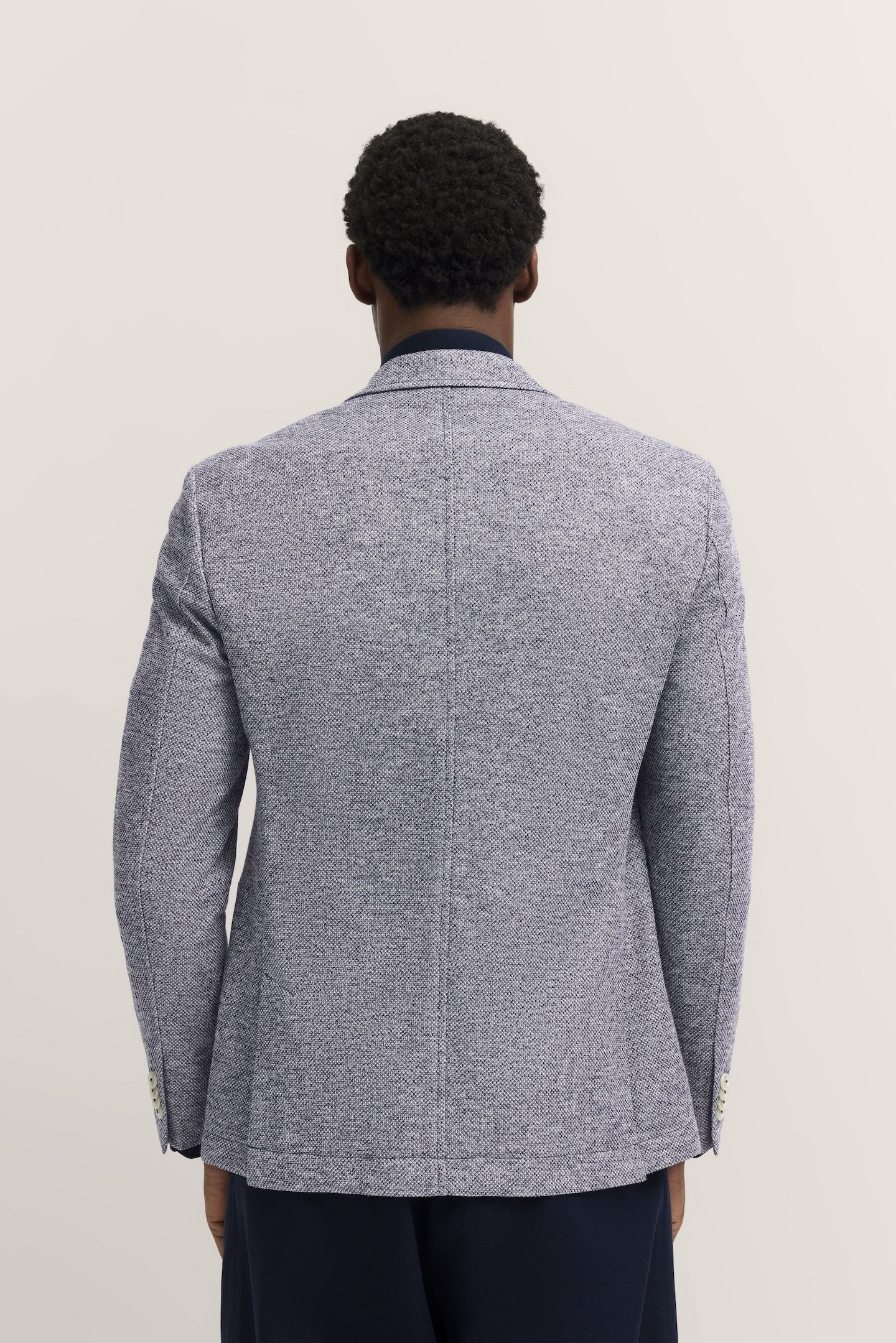 Bugatti Colbert met stretch en structuur