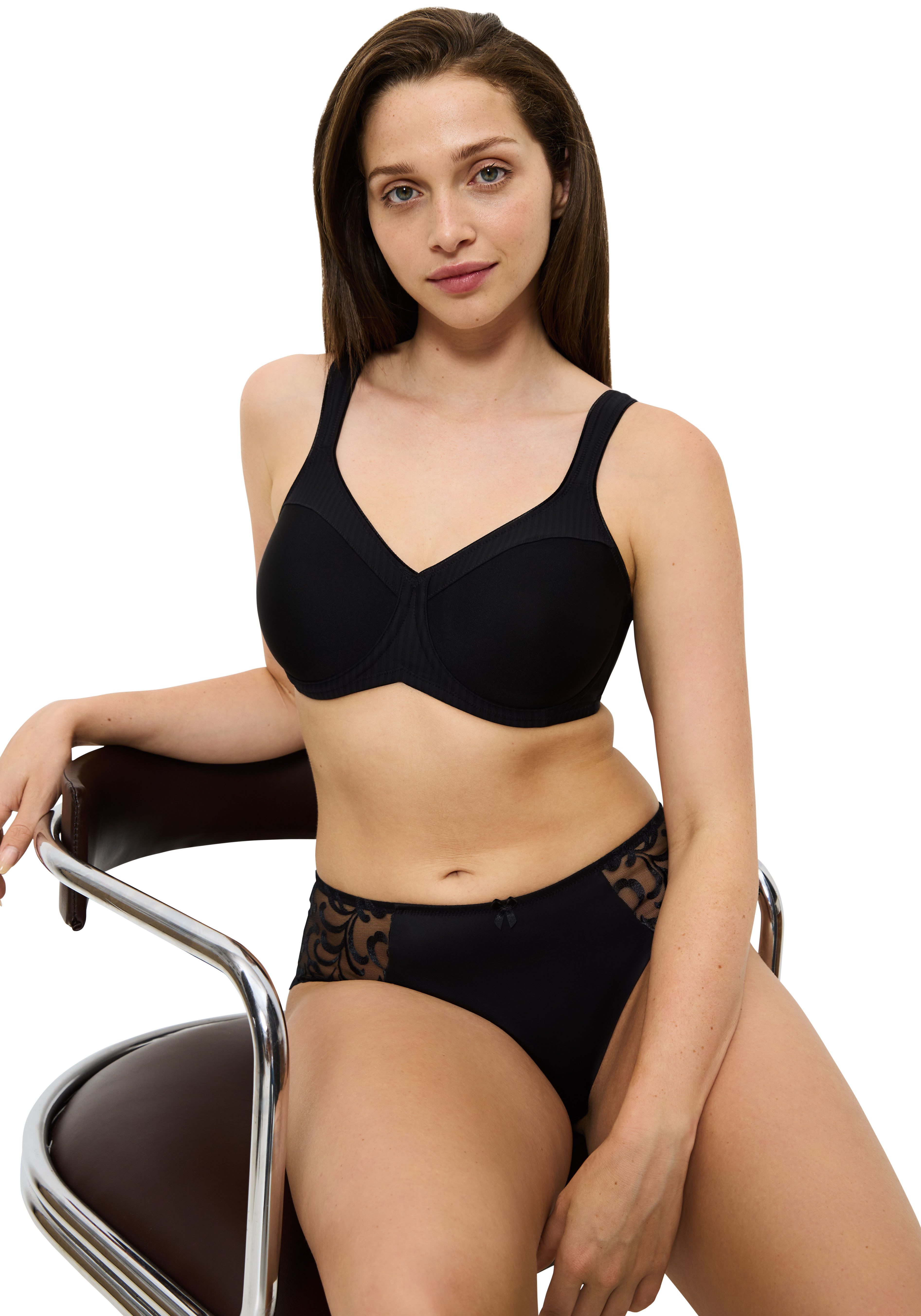 Triumph Minimizer-bh Modern Soft+Cotton W01 maakt de borst optisch kleiner met een cupmaat