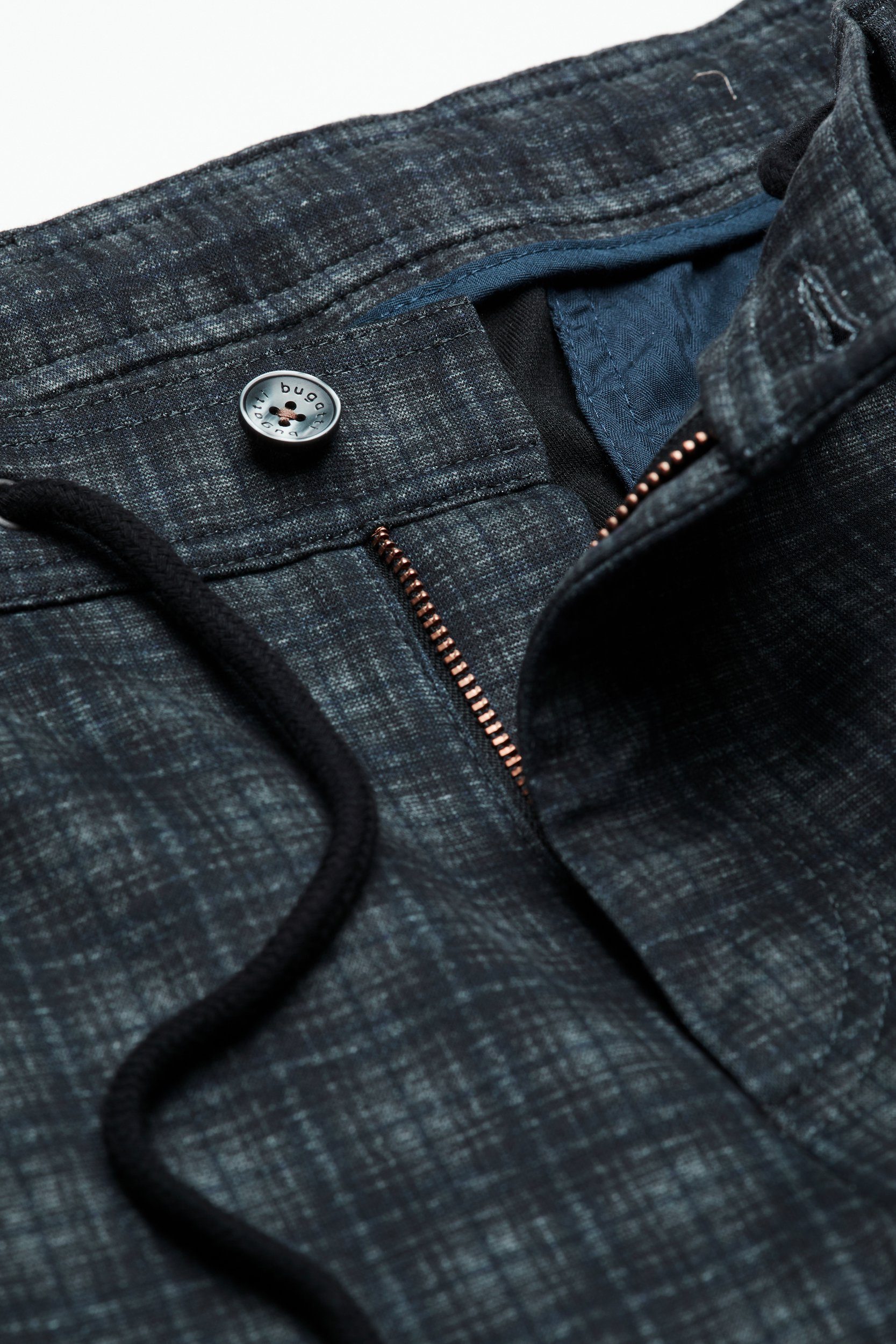Bugatti Chino met meerkleurige ruitprints