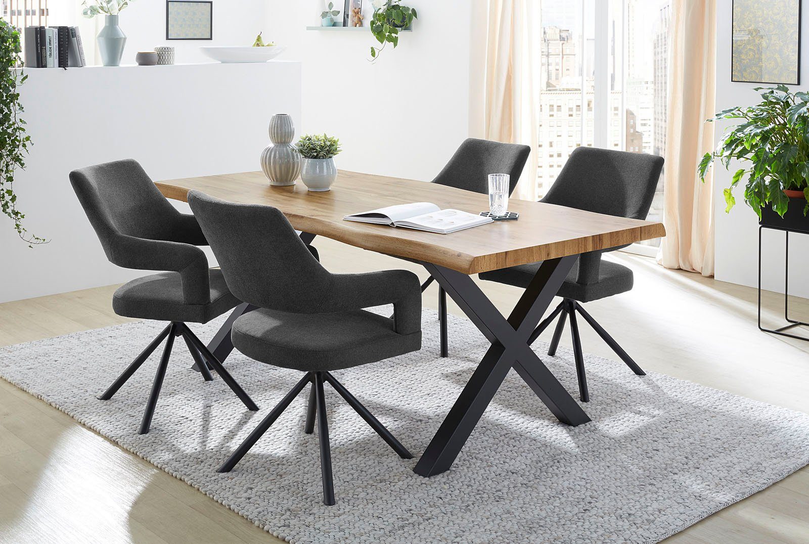 Jockenhöfer Gruppe Eettafel Marlon gebogen boomstam look en zwart onderstel