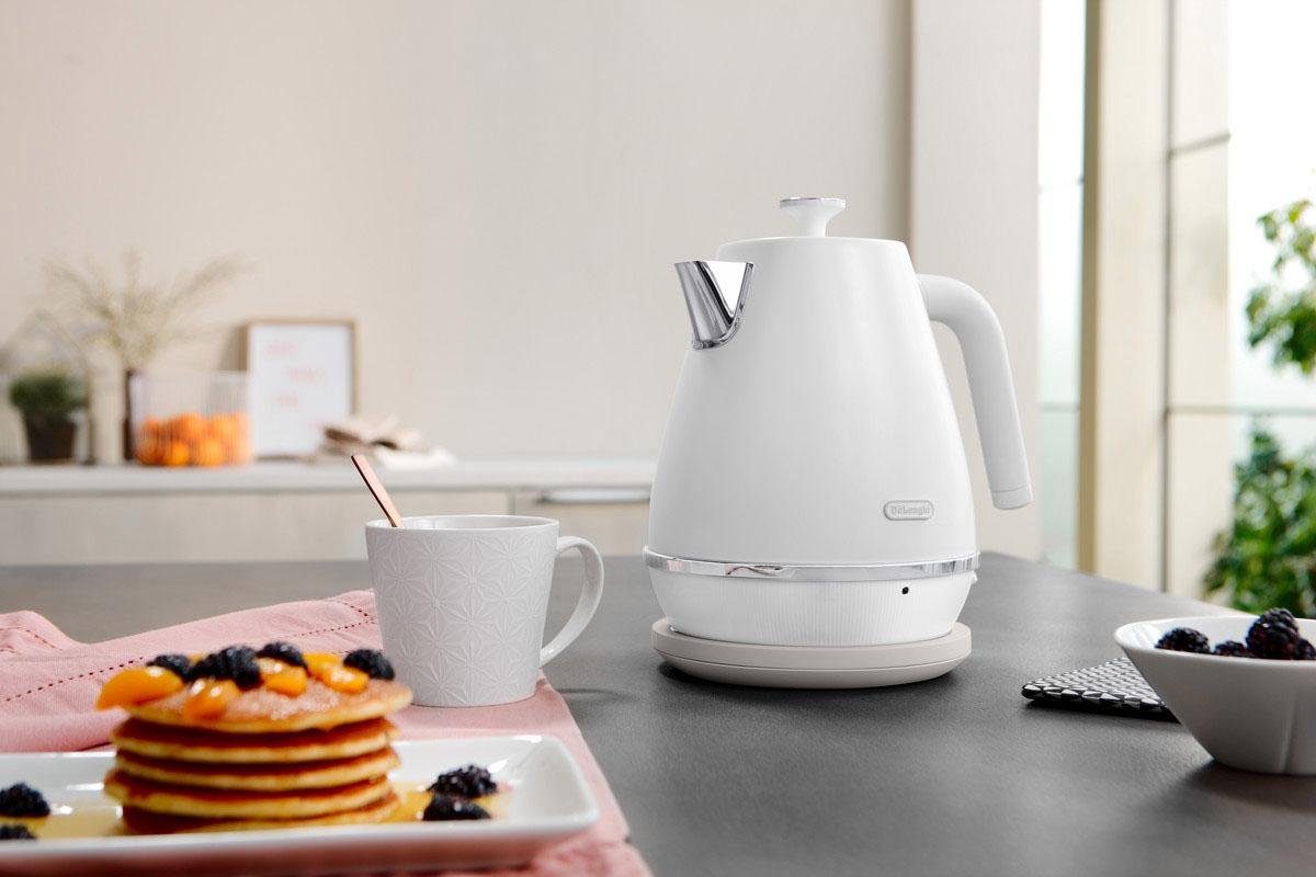 De'Longhi Waterkoker Distinta Moments, KBIN 2001.W – Sunshine White, 1,7 l