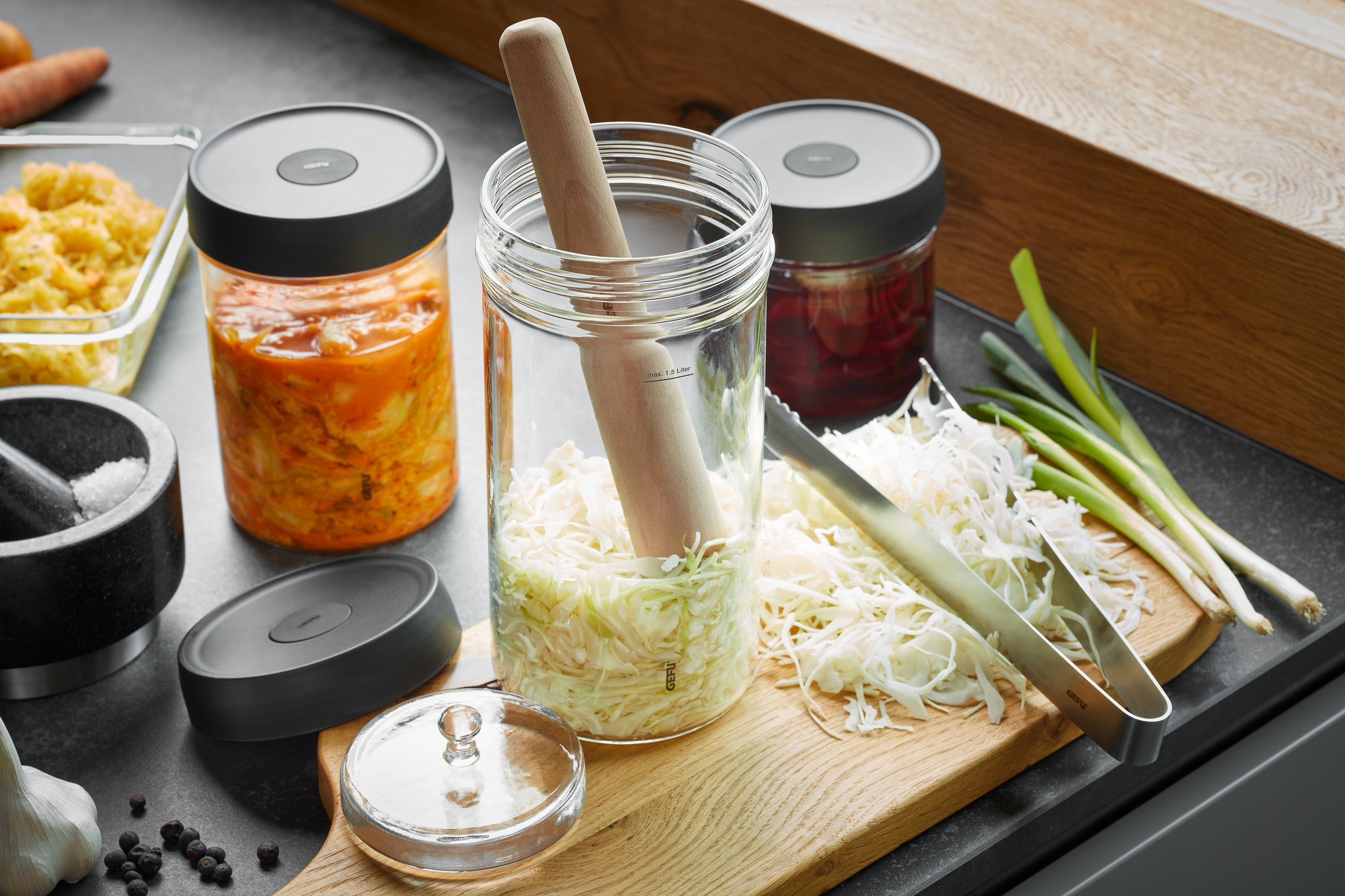 GEFU Fermentatiepot NATIVO 1 l fermentatiepot met deksel, verzwaringsgewicht, klepstoter en tang (set, 5-delig)